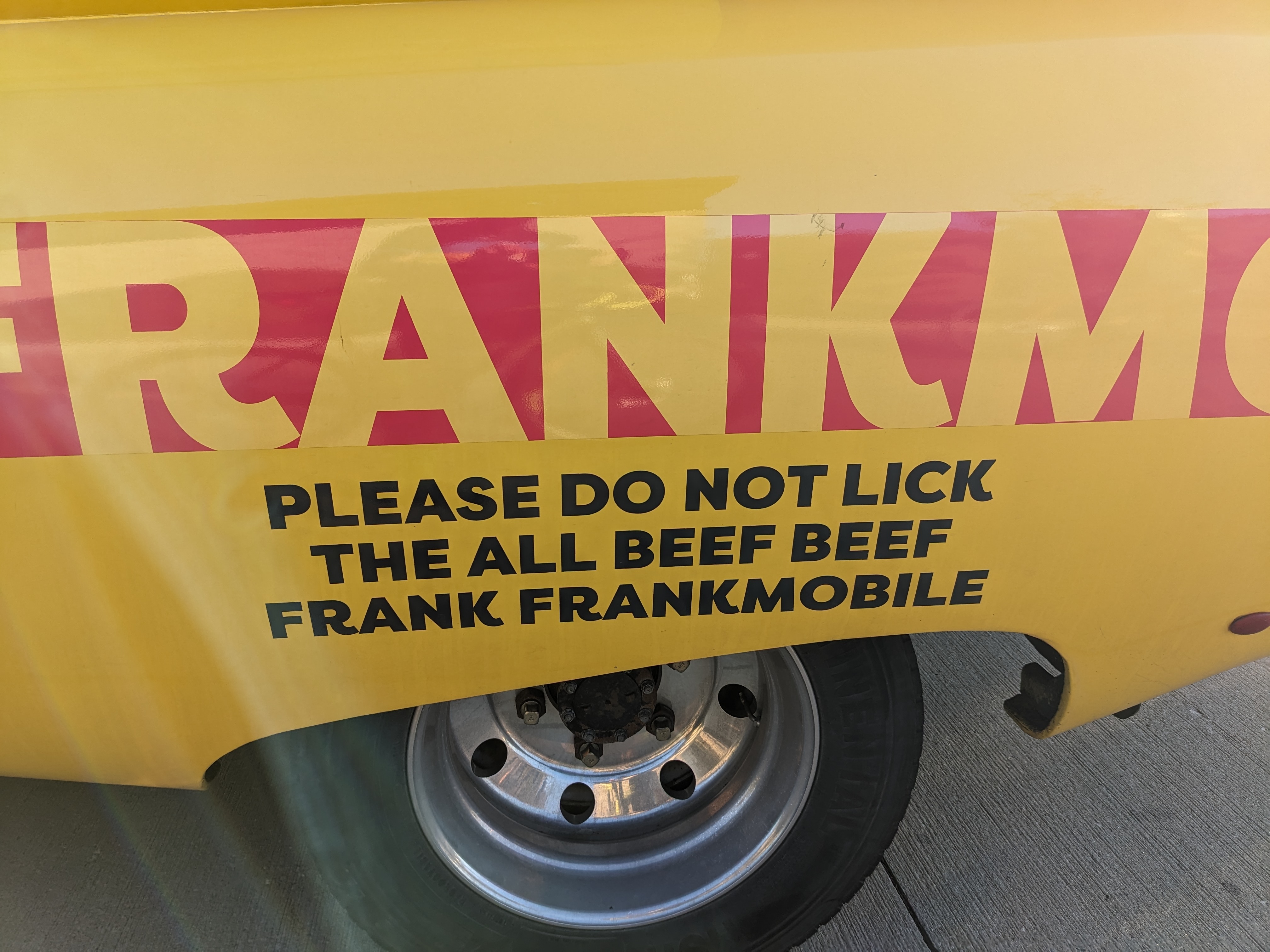 PXL 20230830 235444206