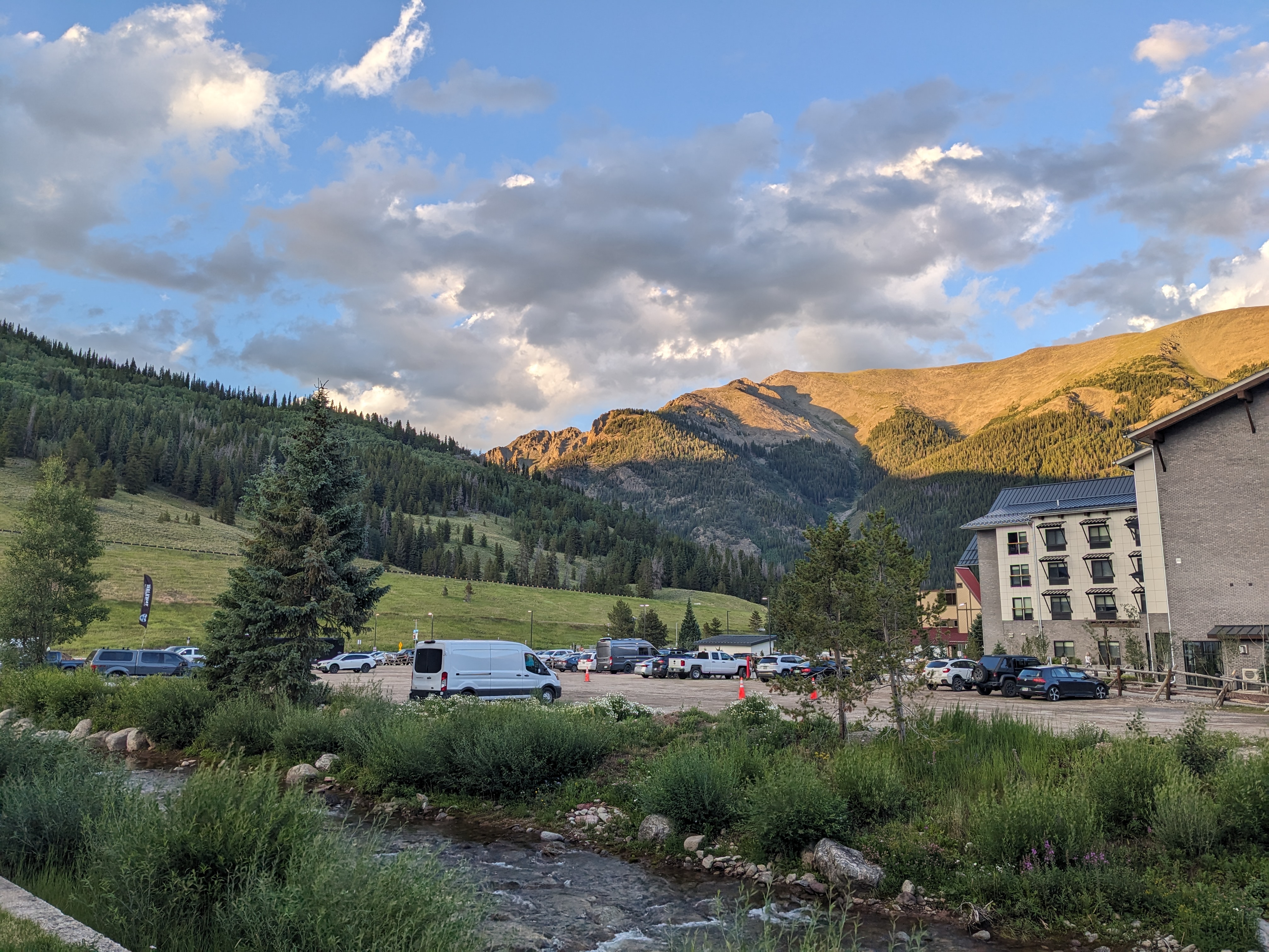 PXL 20230806 015233796