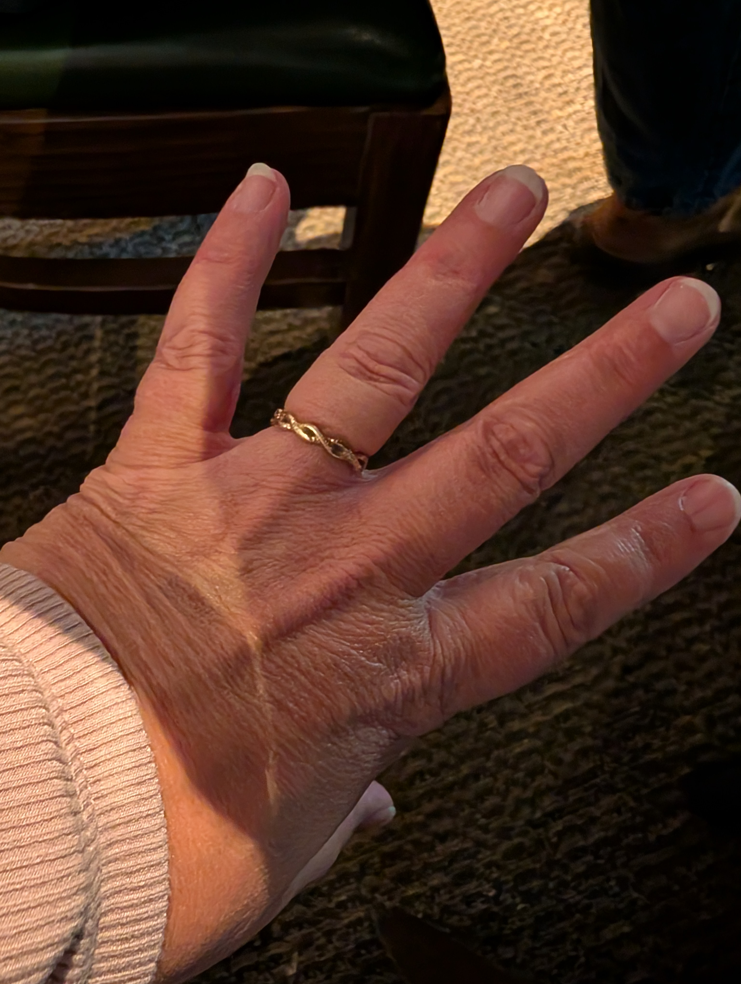 PXL 20250802 002705121