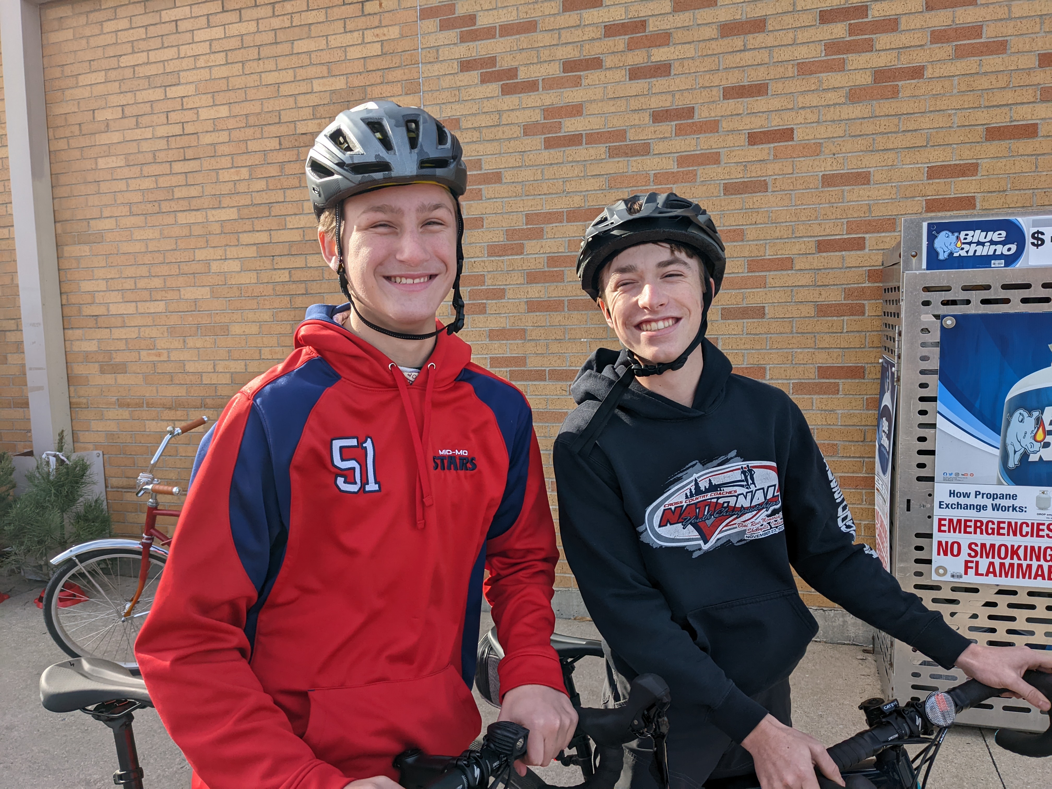 PXL 20211204 184250321