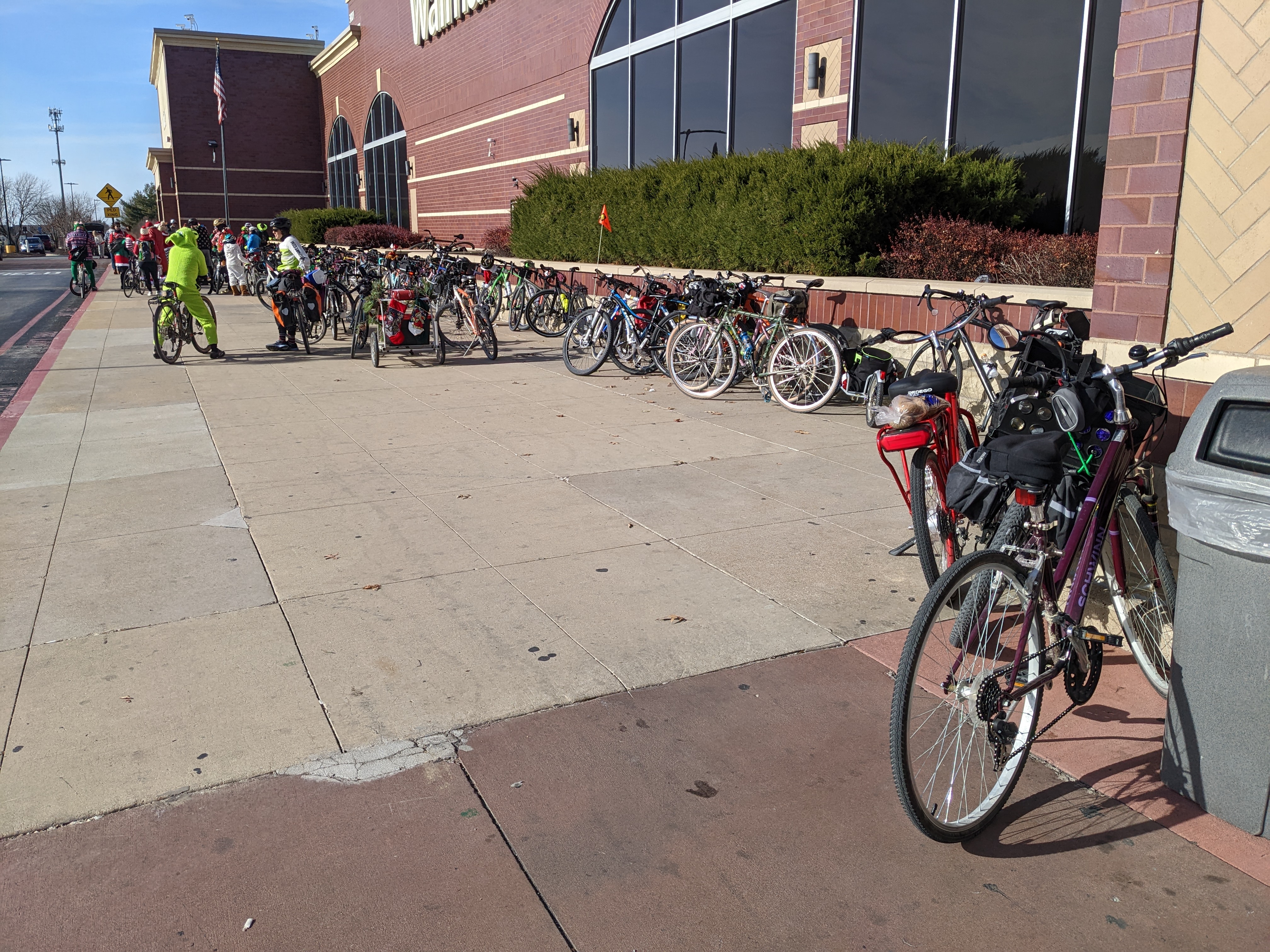 PXL 20221203 185718170