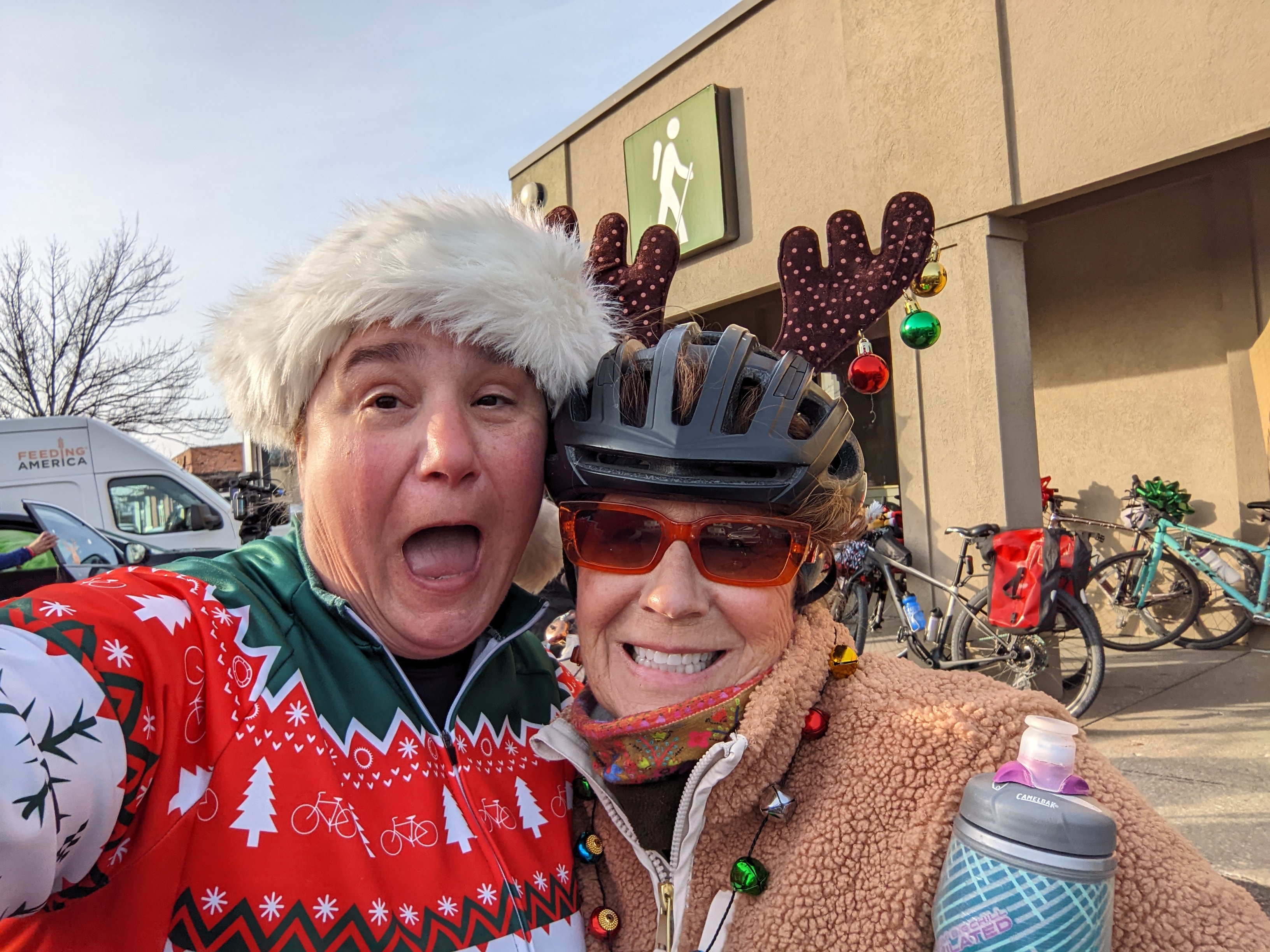 PXL 20221203 210148795