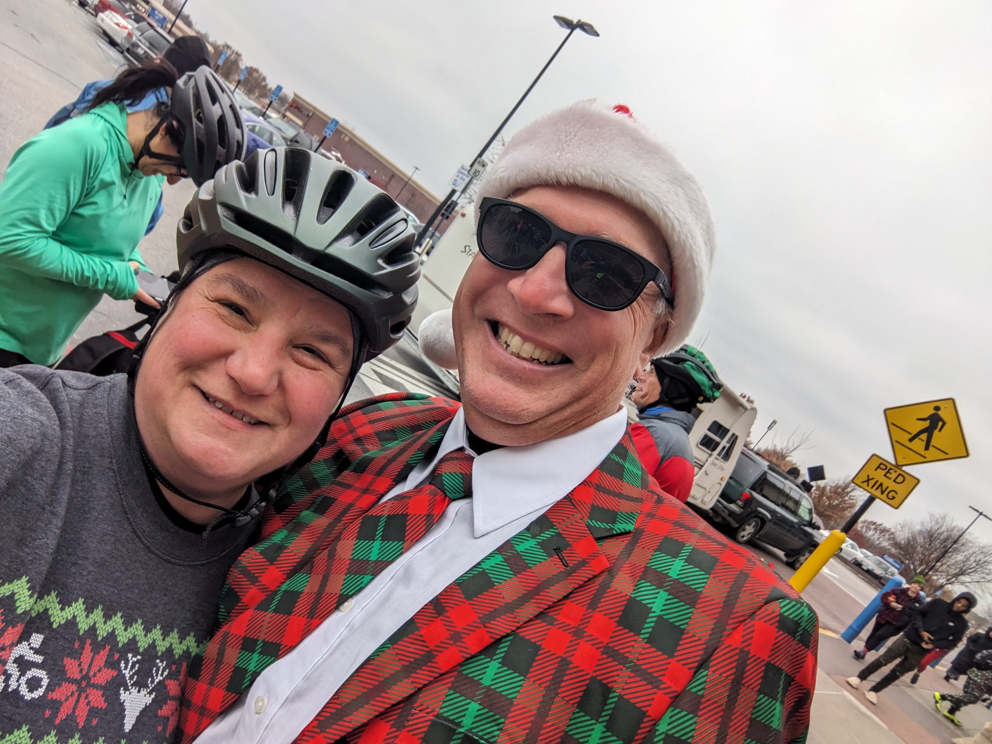 PXL 20231202 190406651