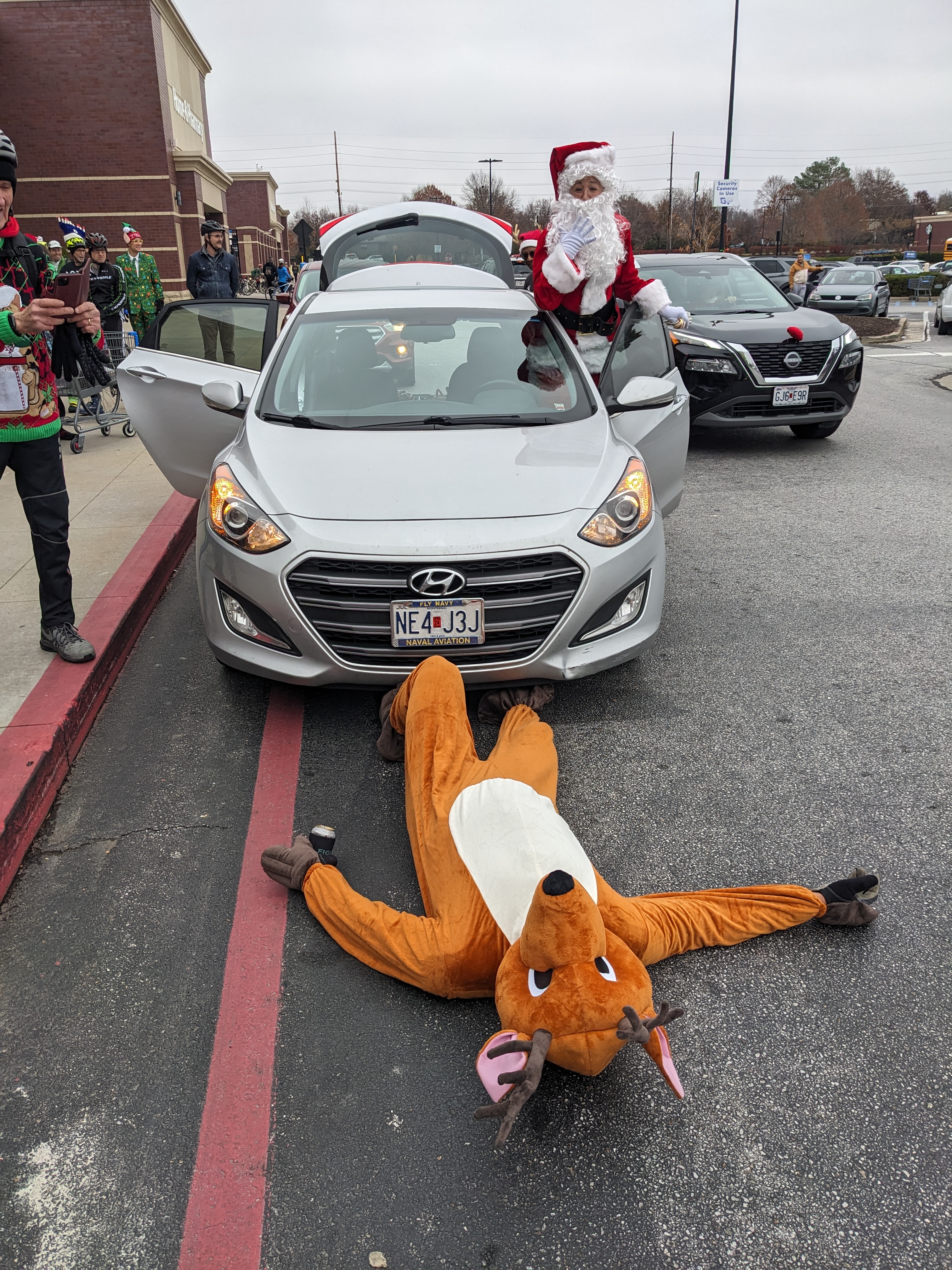 PXL 20231202 190715307