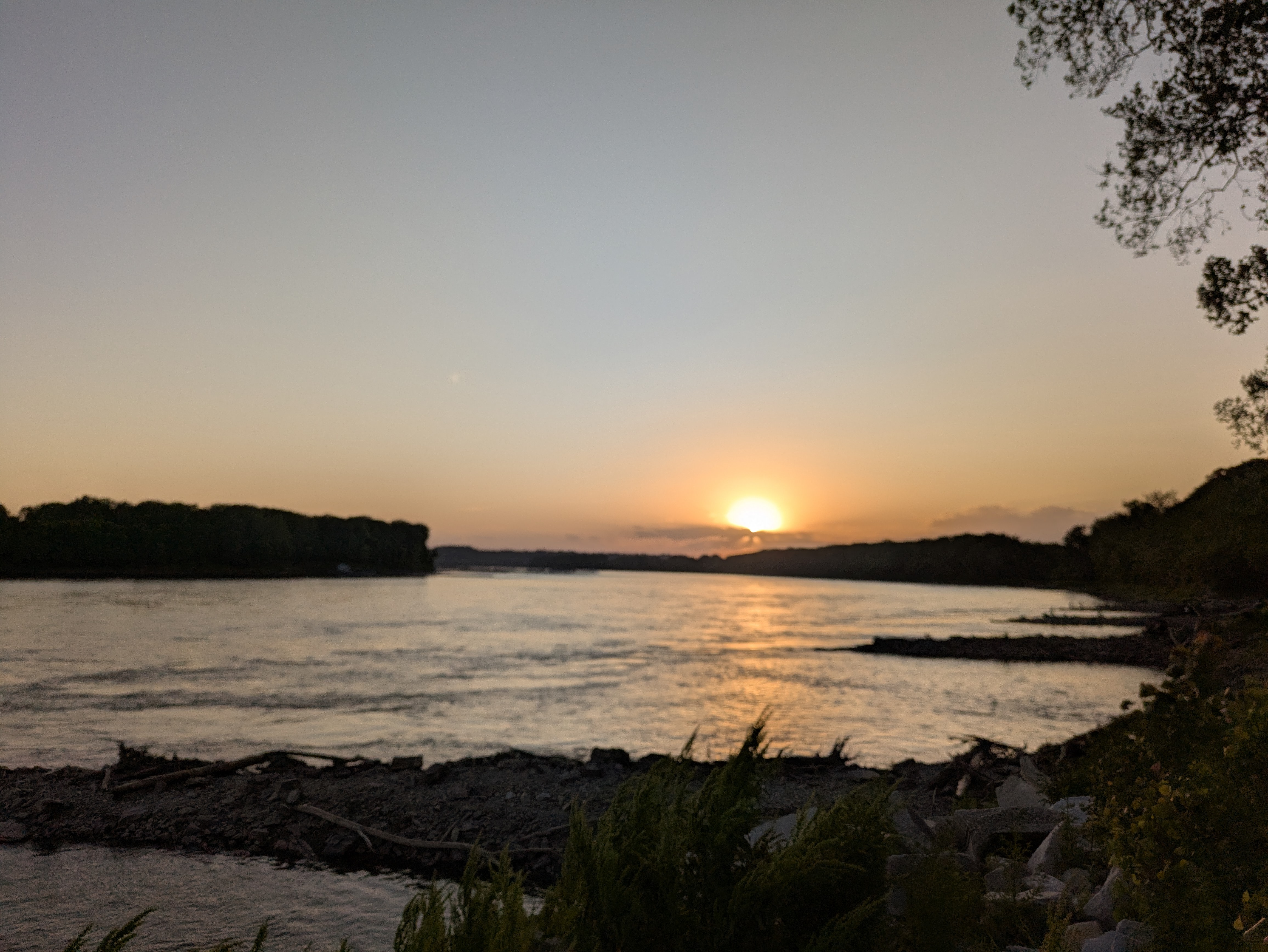 PXL 20250517 010019523.RAW 01.COVER