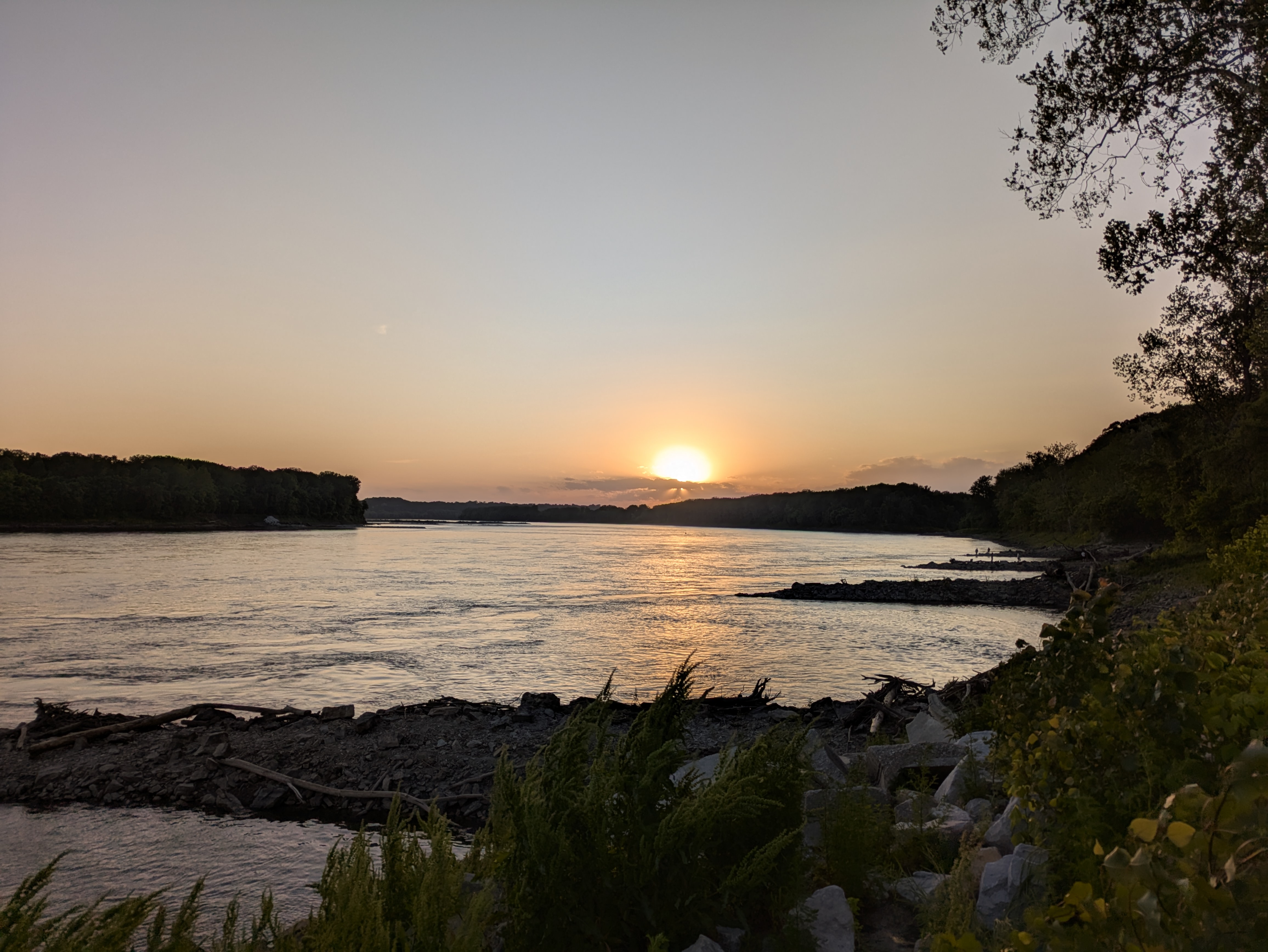 PXL 20250517 010029481.RAW 01.COVER