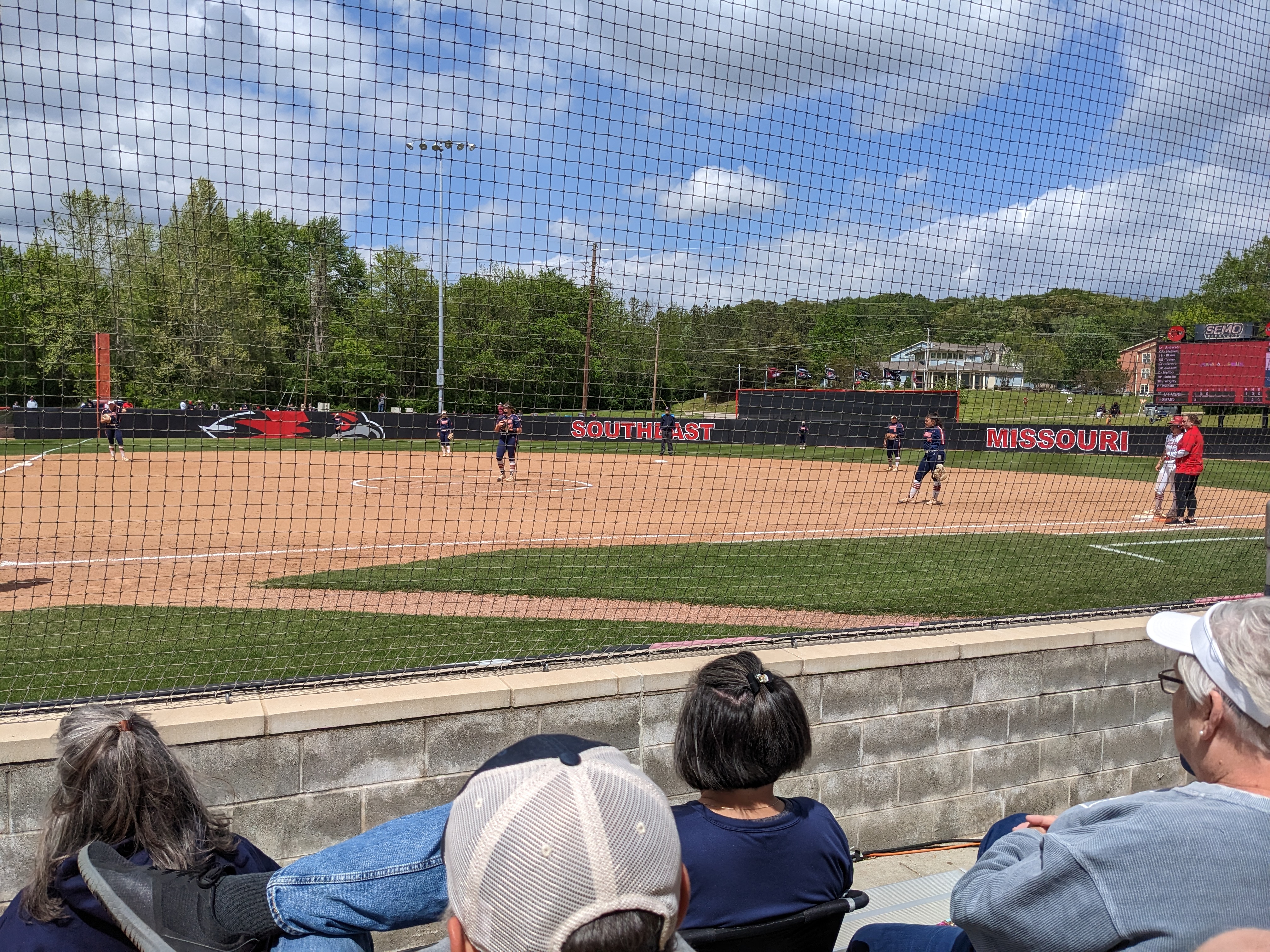 PXL 20230430 193004973