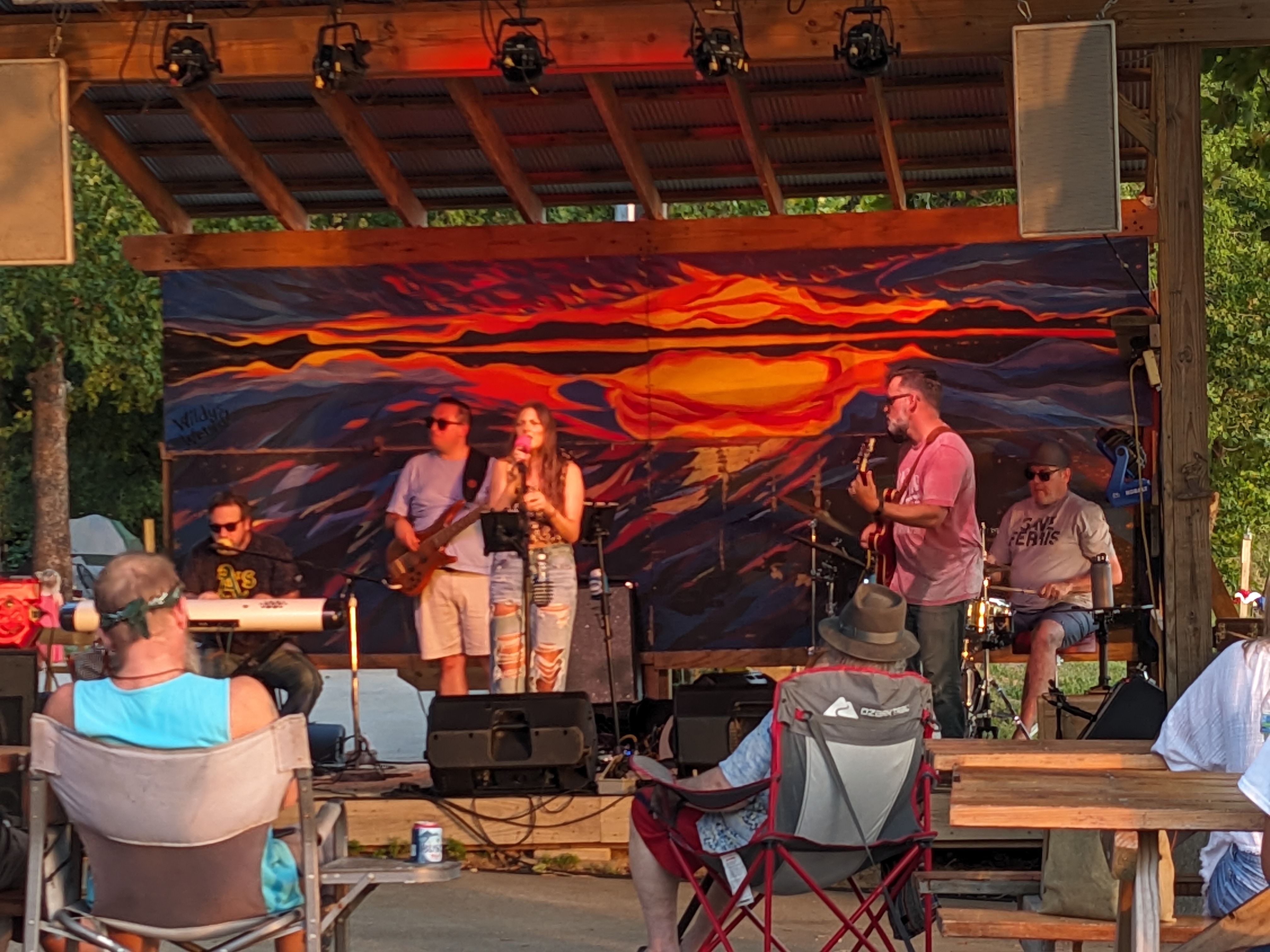 PXL 20230729 010807711