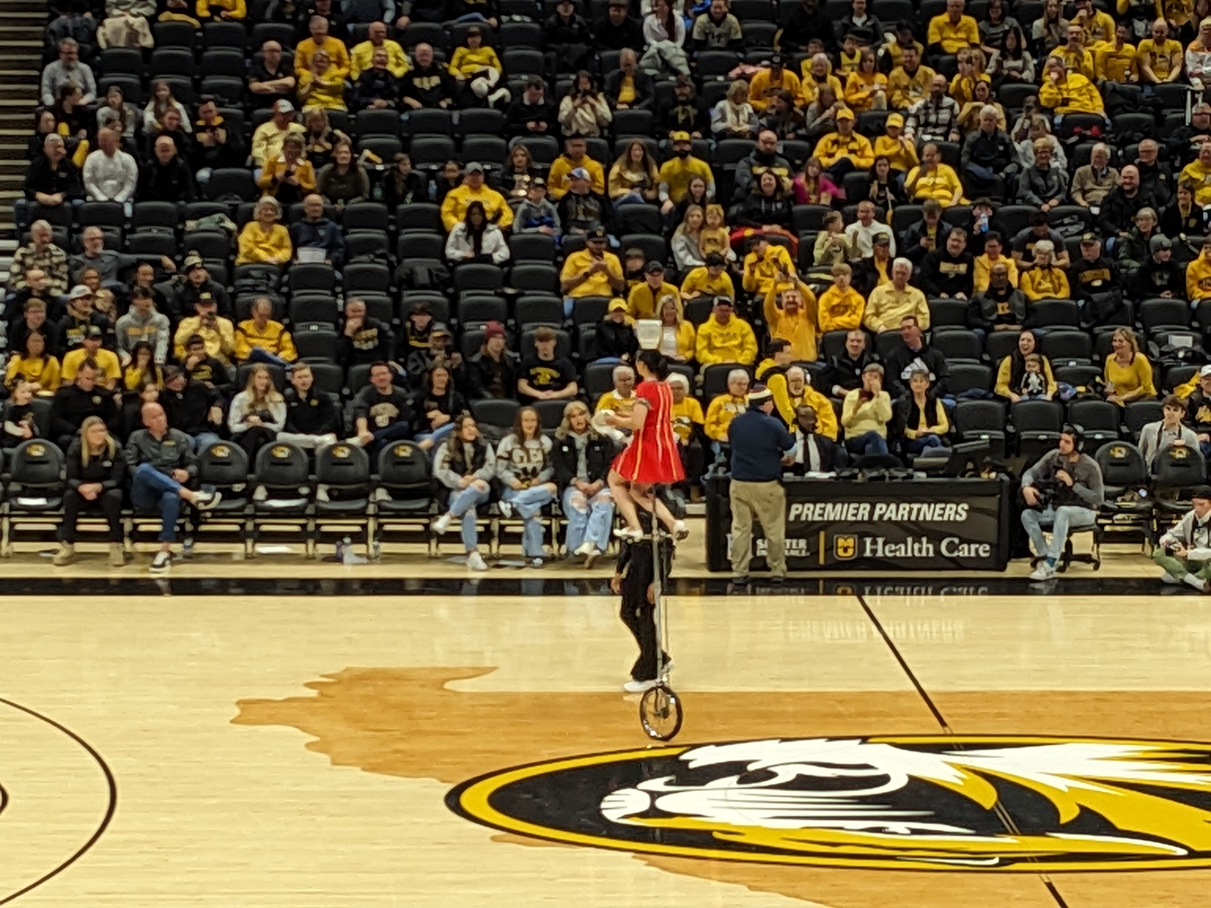 PXL 20240121 020154312