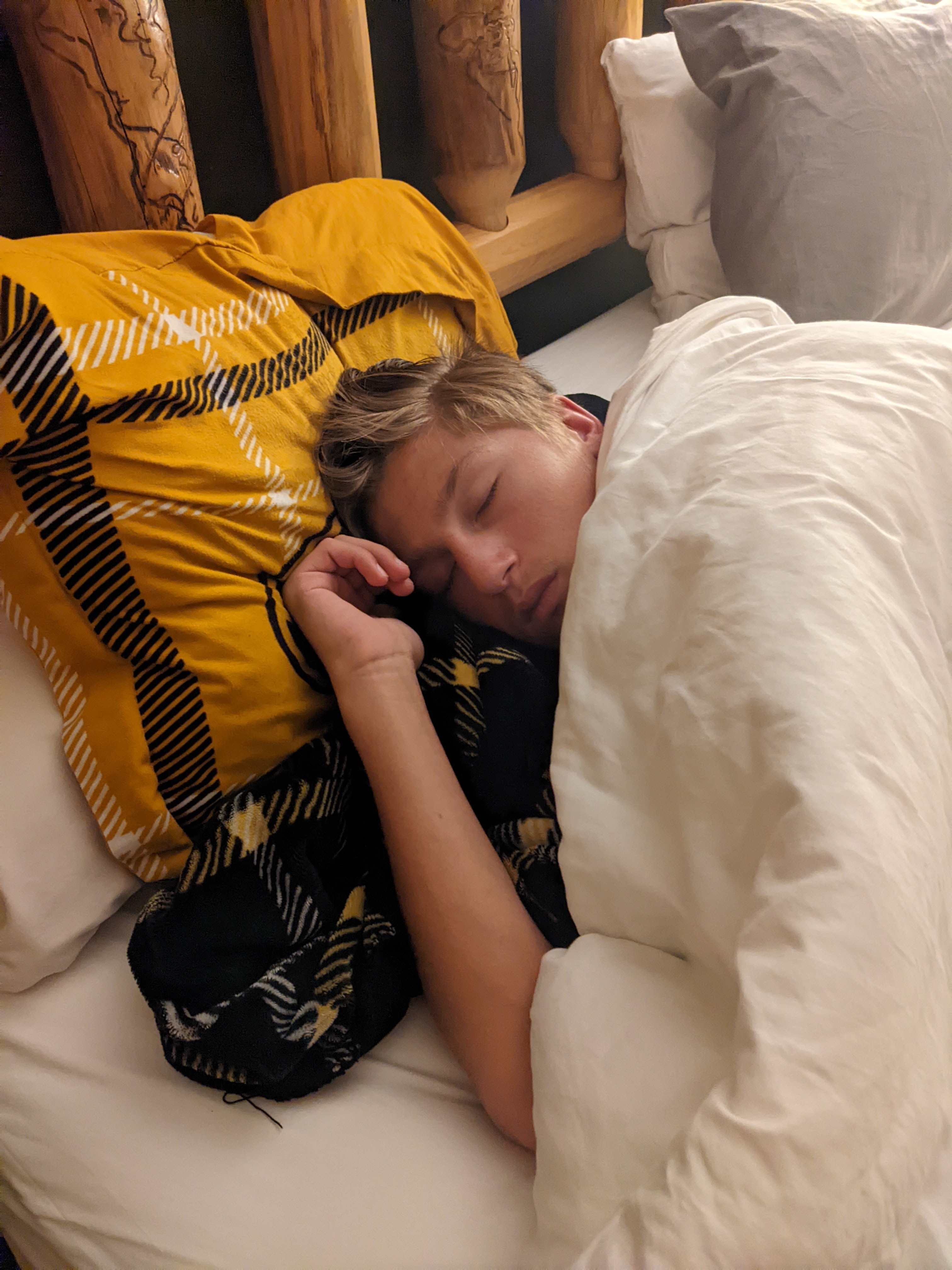 PXL 20220804 043636689