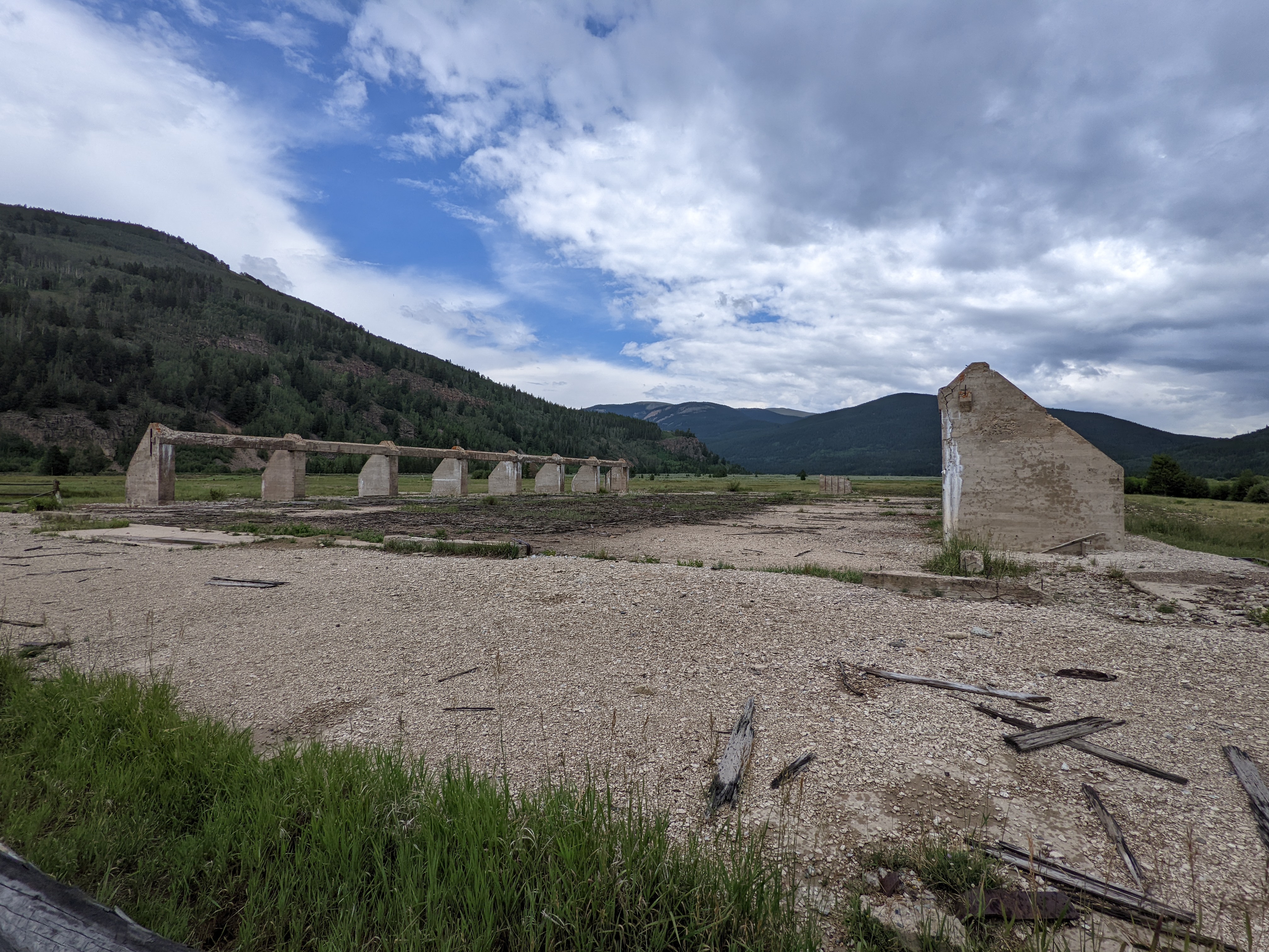 PXL 20220805 204251696