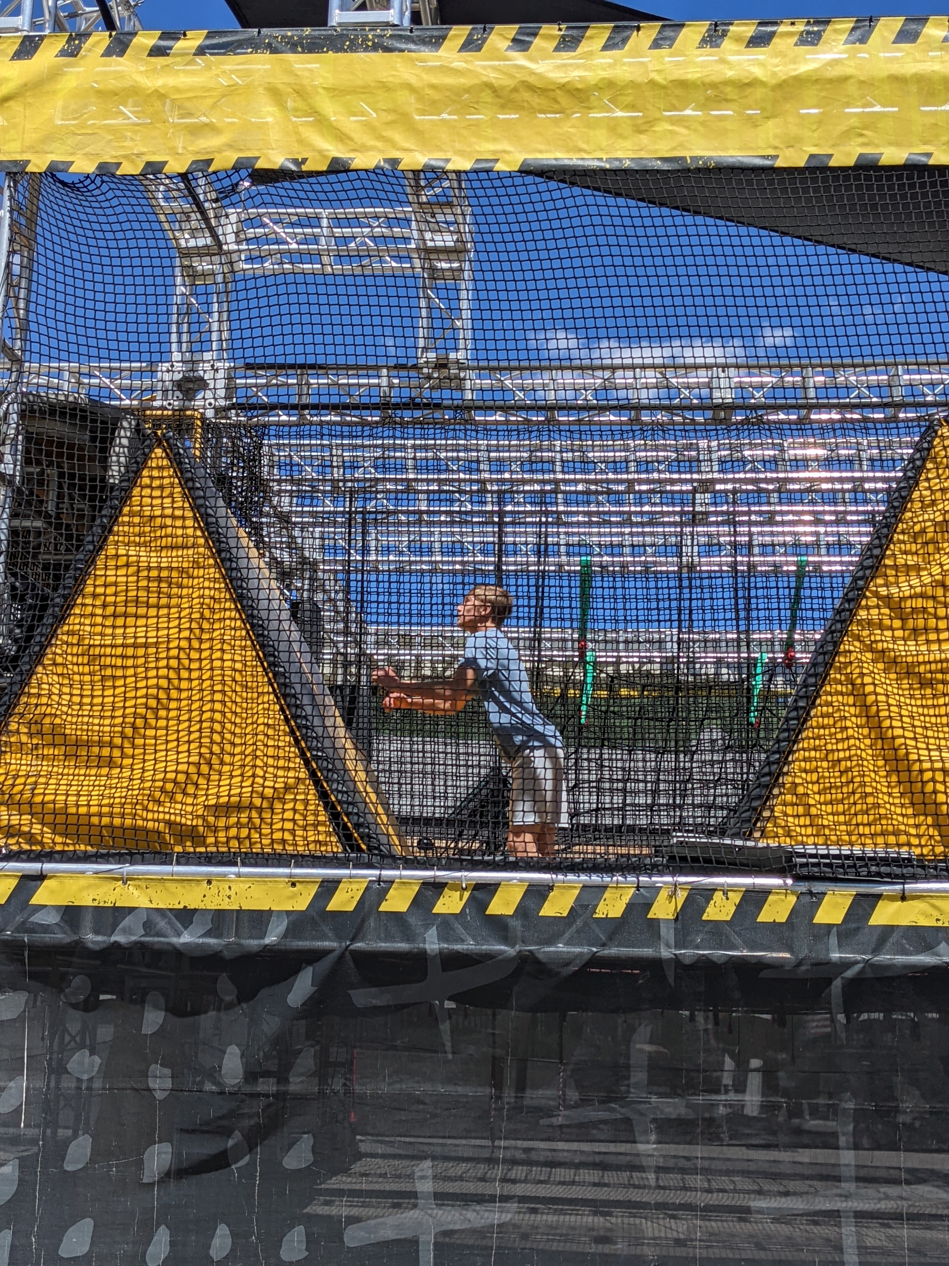 PXL 20220809 190400917