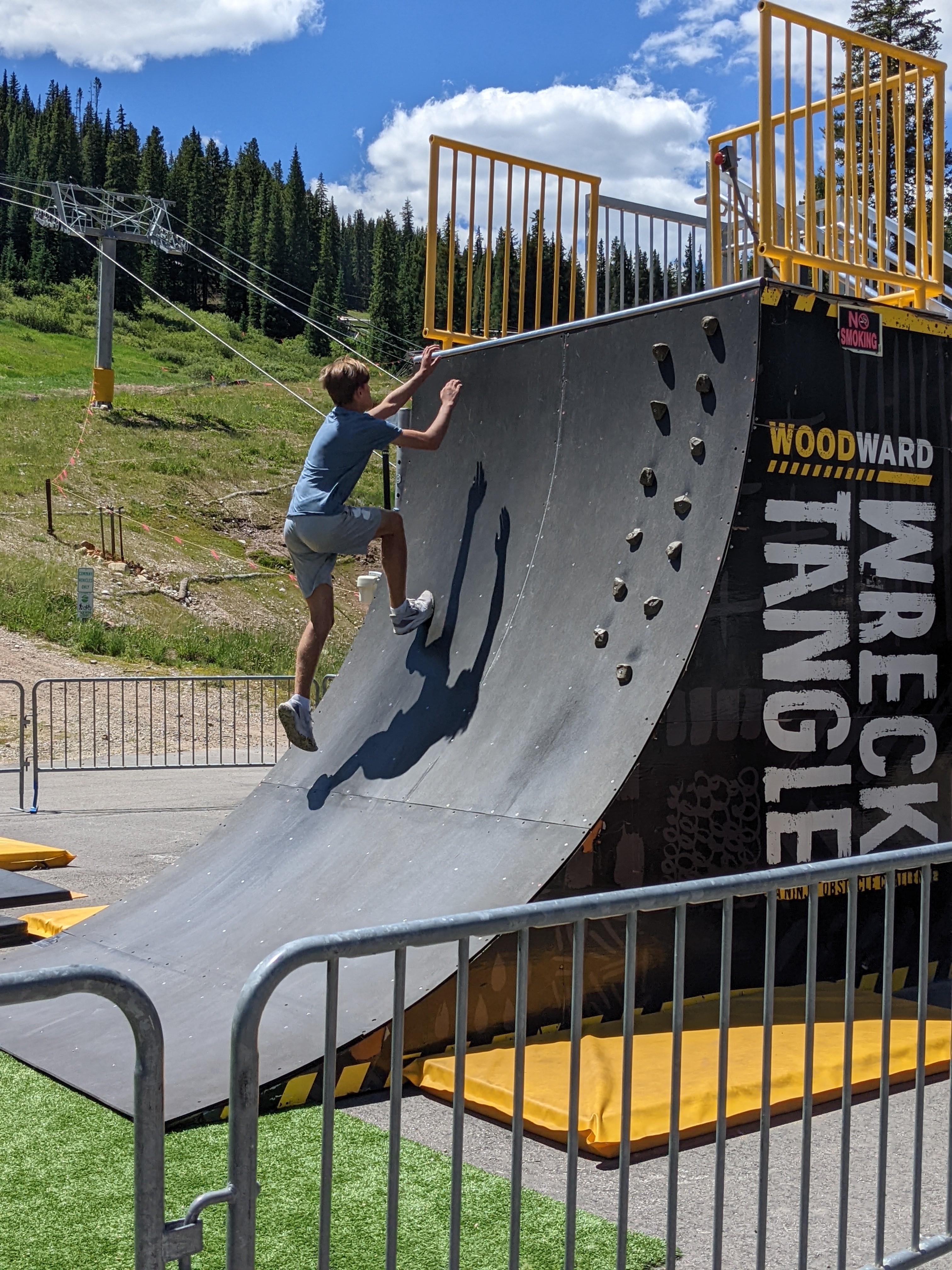 PXL 20220809 190450340