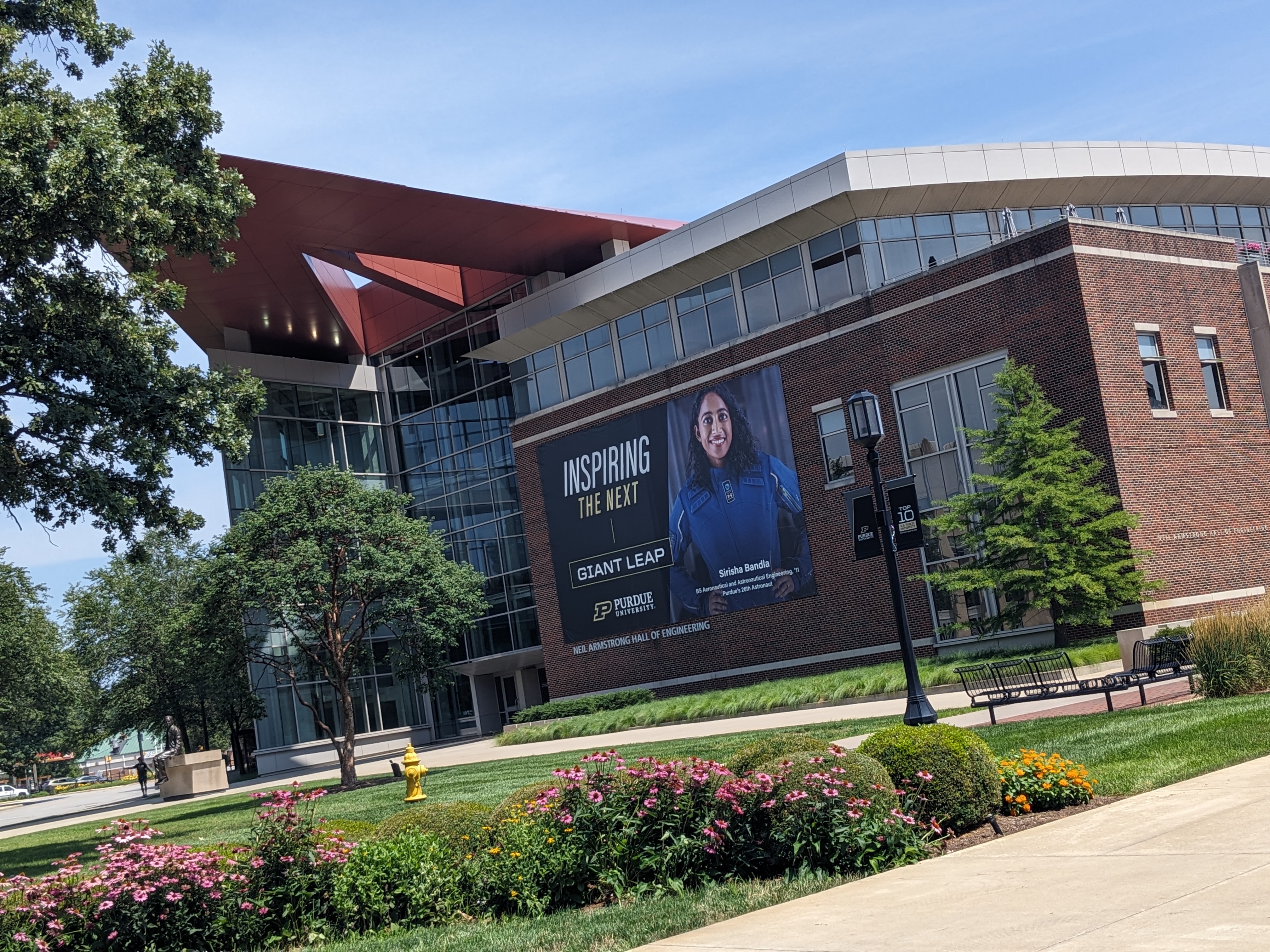 PXL 20230719 190619110