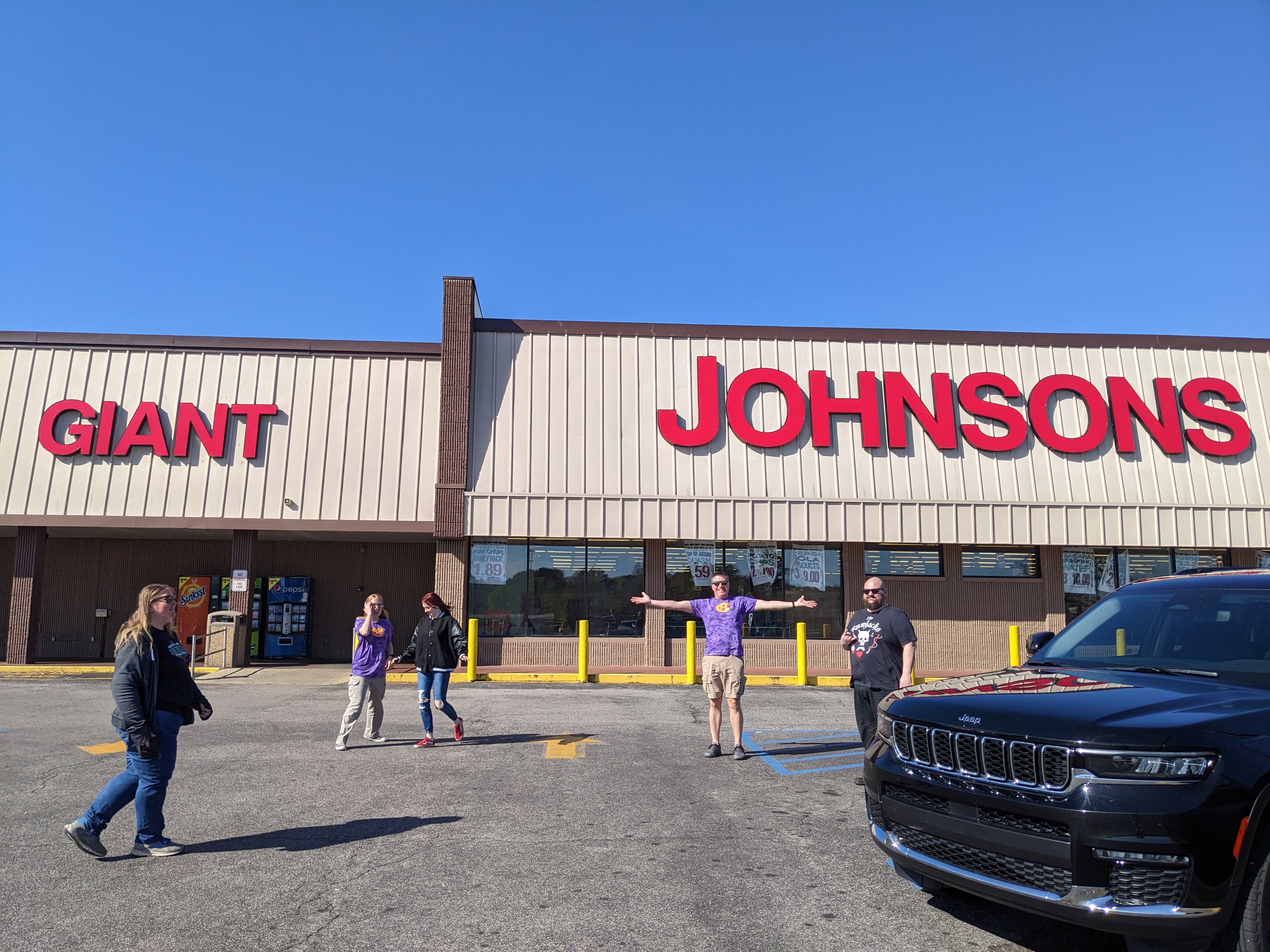 PXL 20230327 205035769