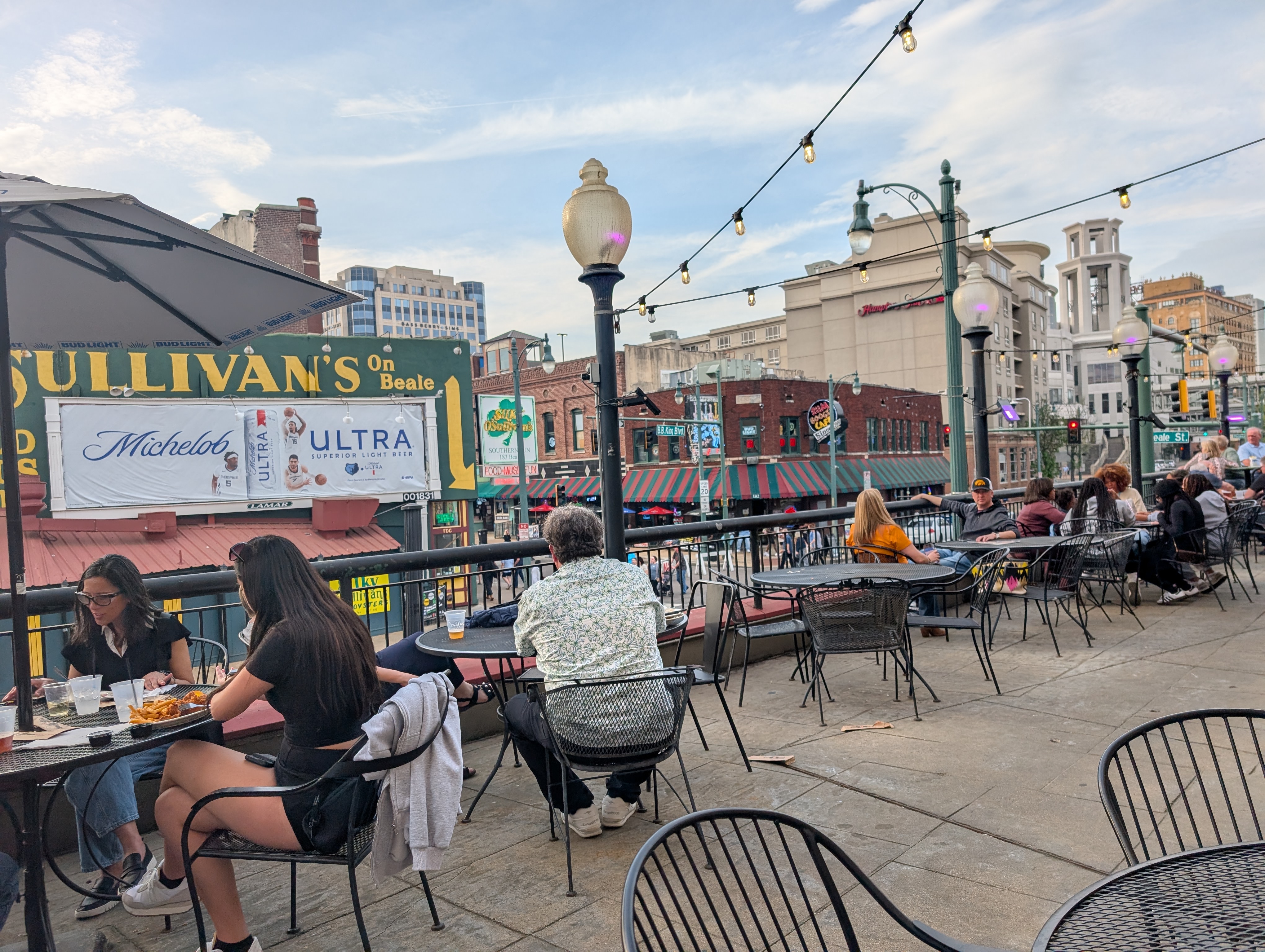 PXL 20250328 225325243