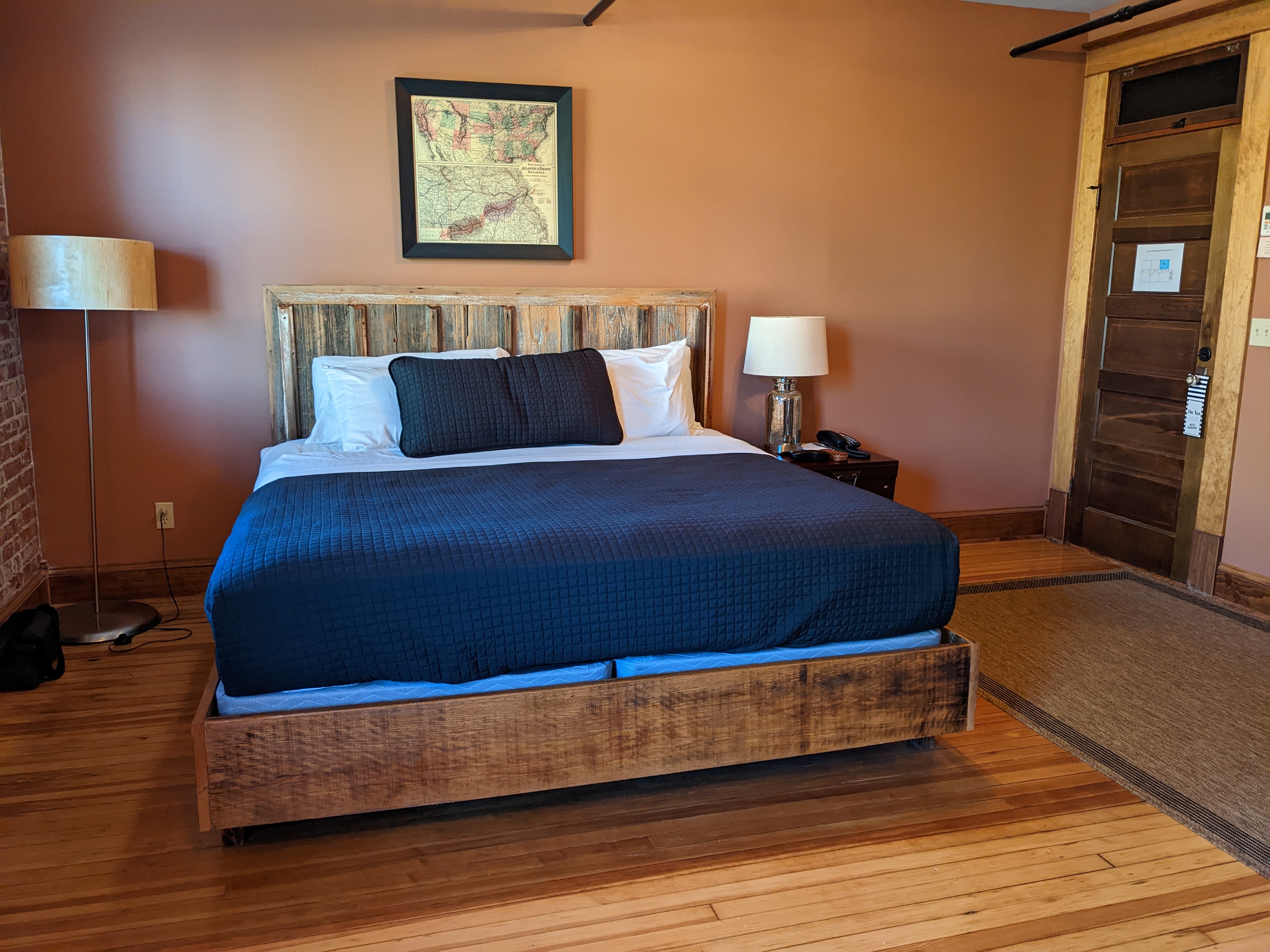 PXL 20221101 214131343