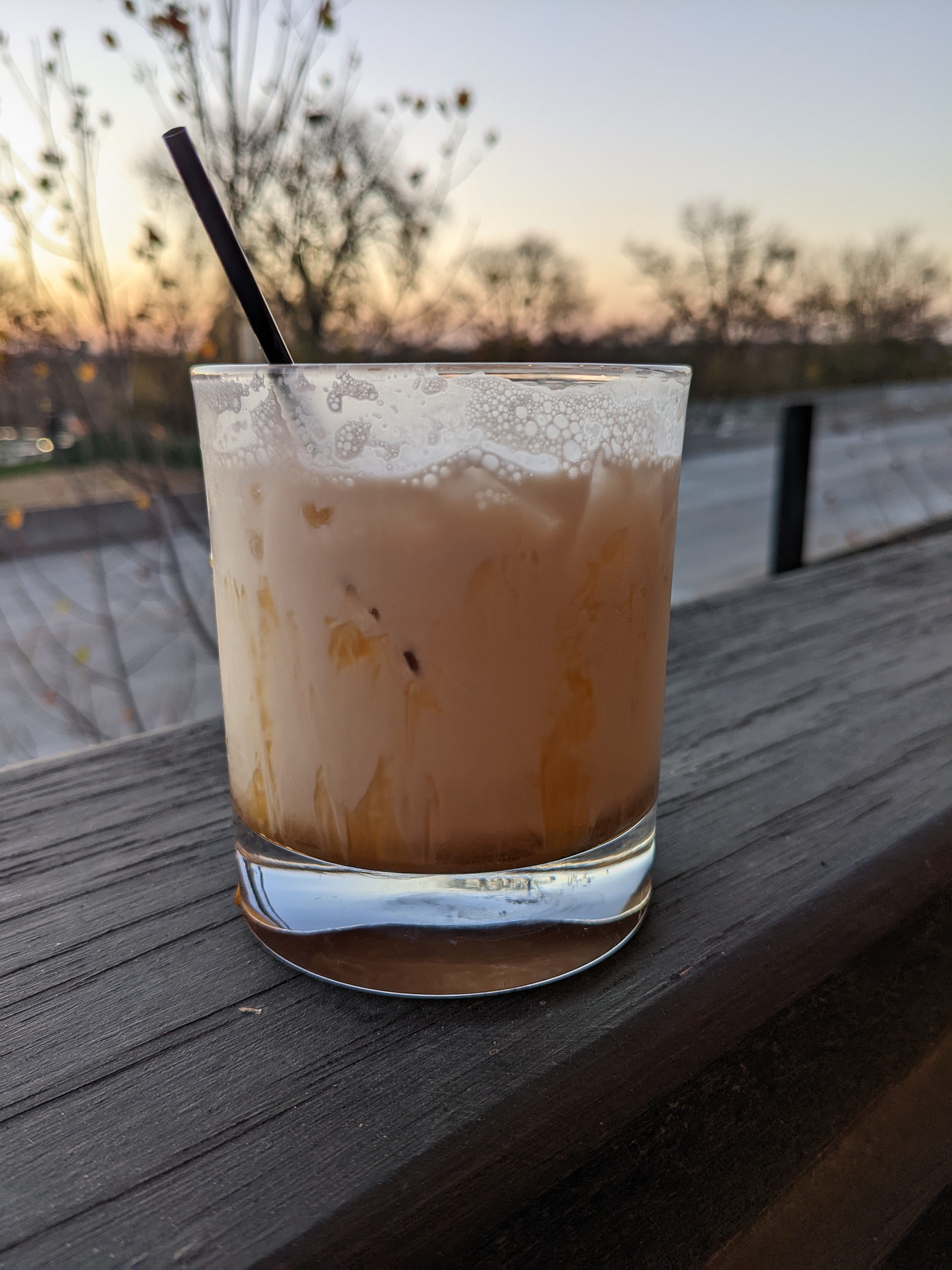 PXL 20221101 231456900