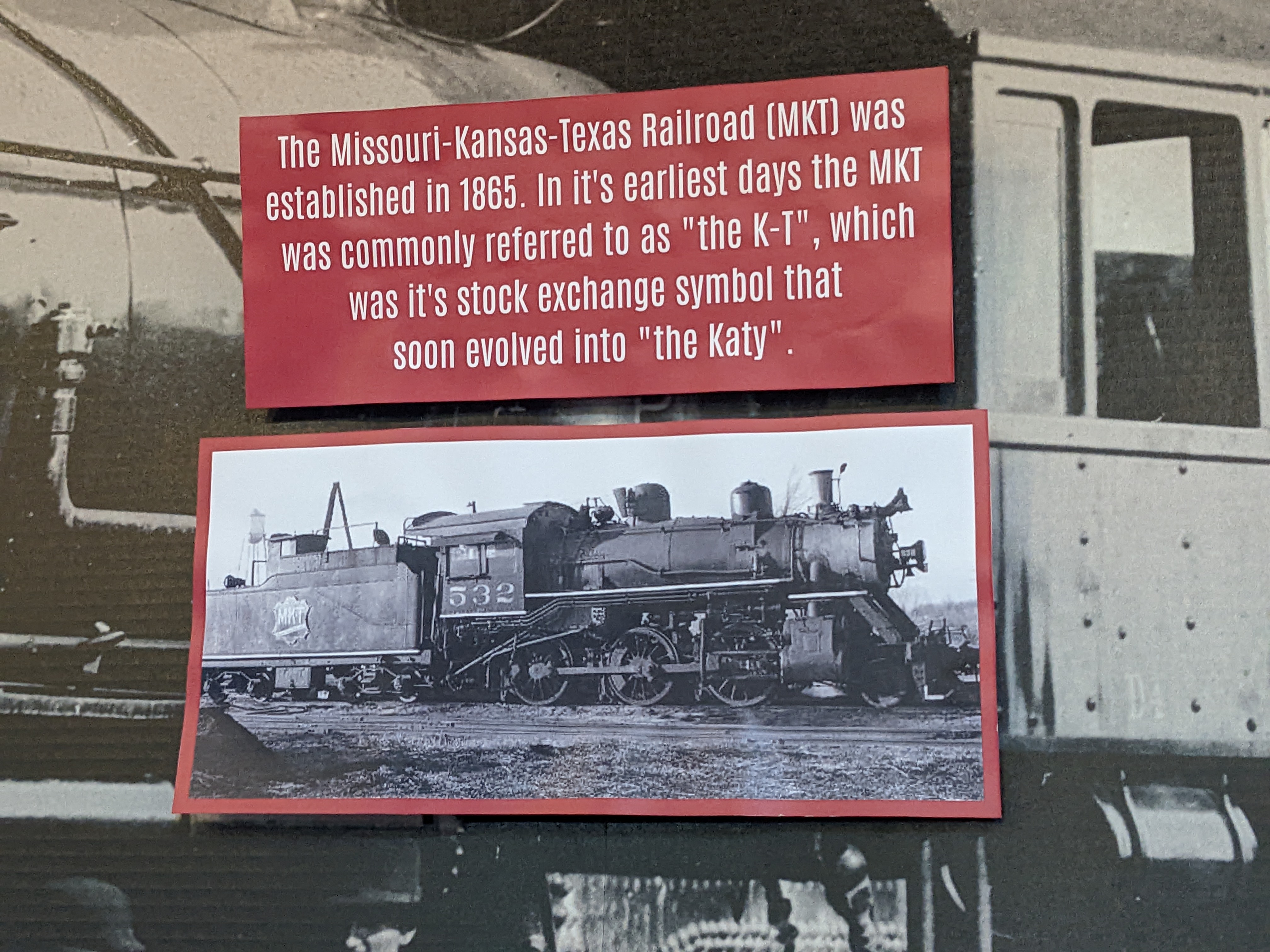 PXL 20221102 183946567