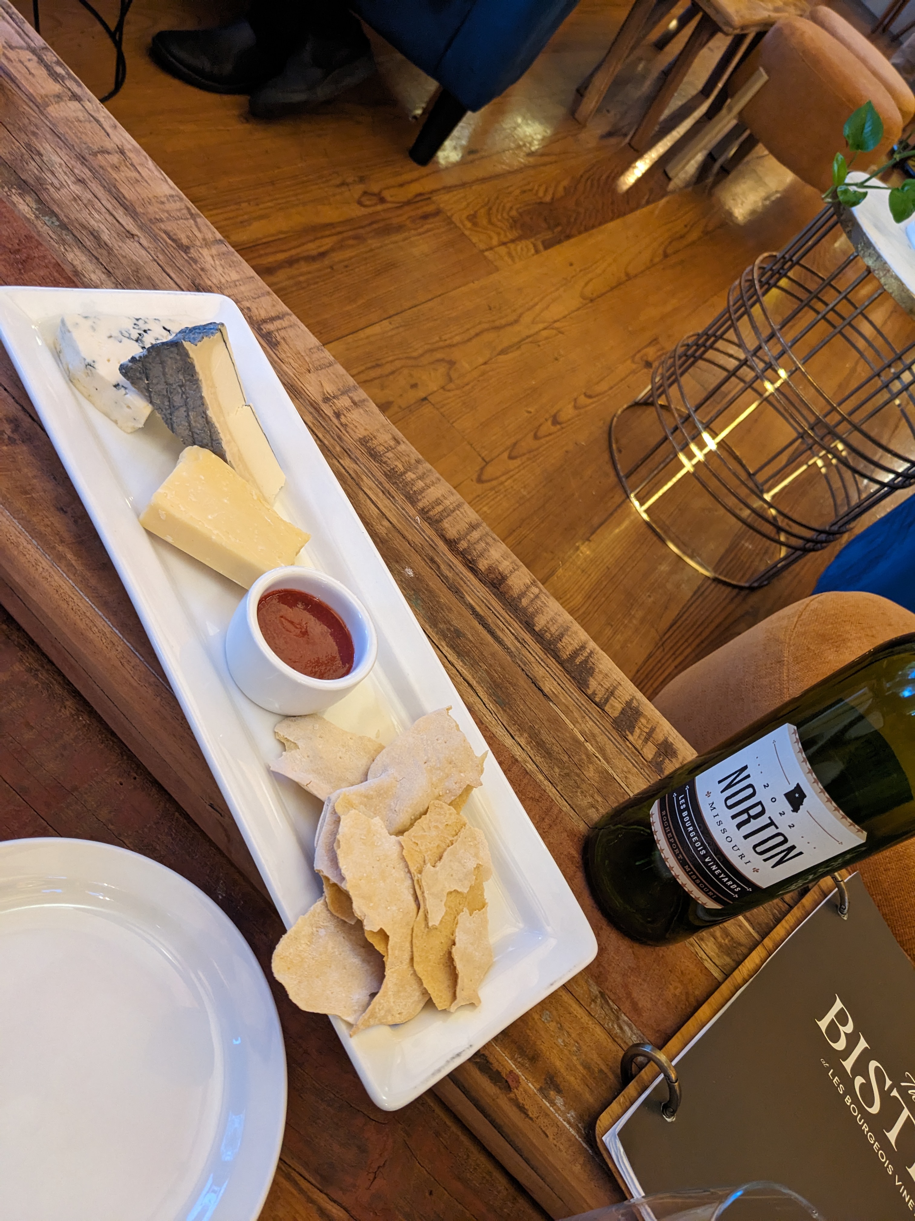 PXL 20231102 225436761