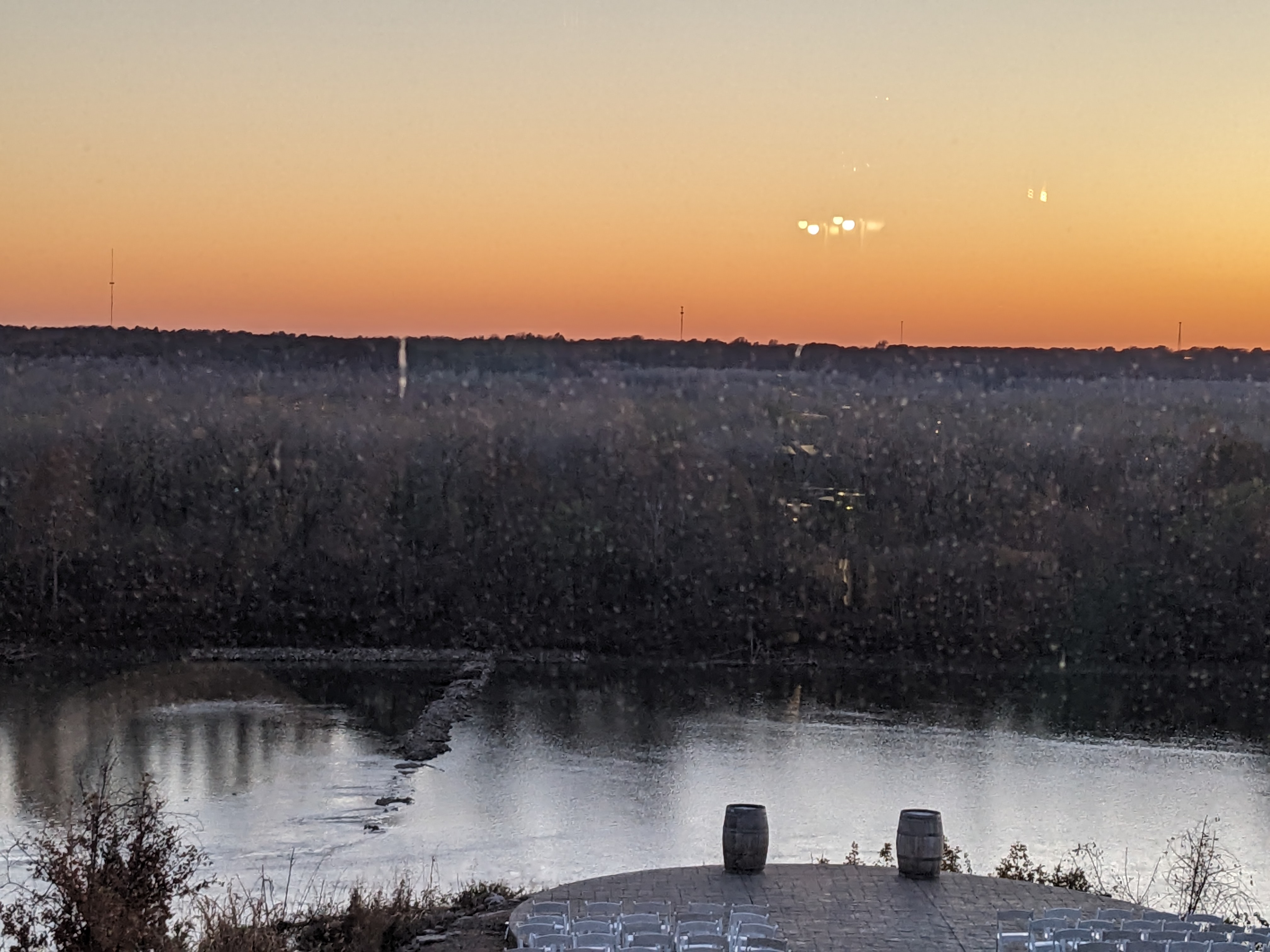 PXL 20231102 231637736