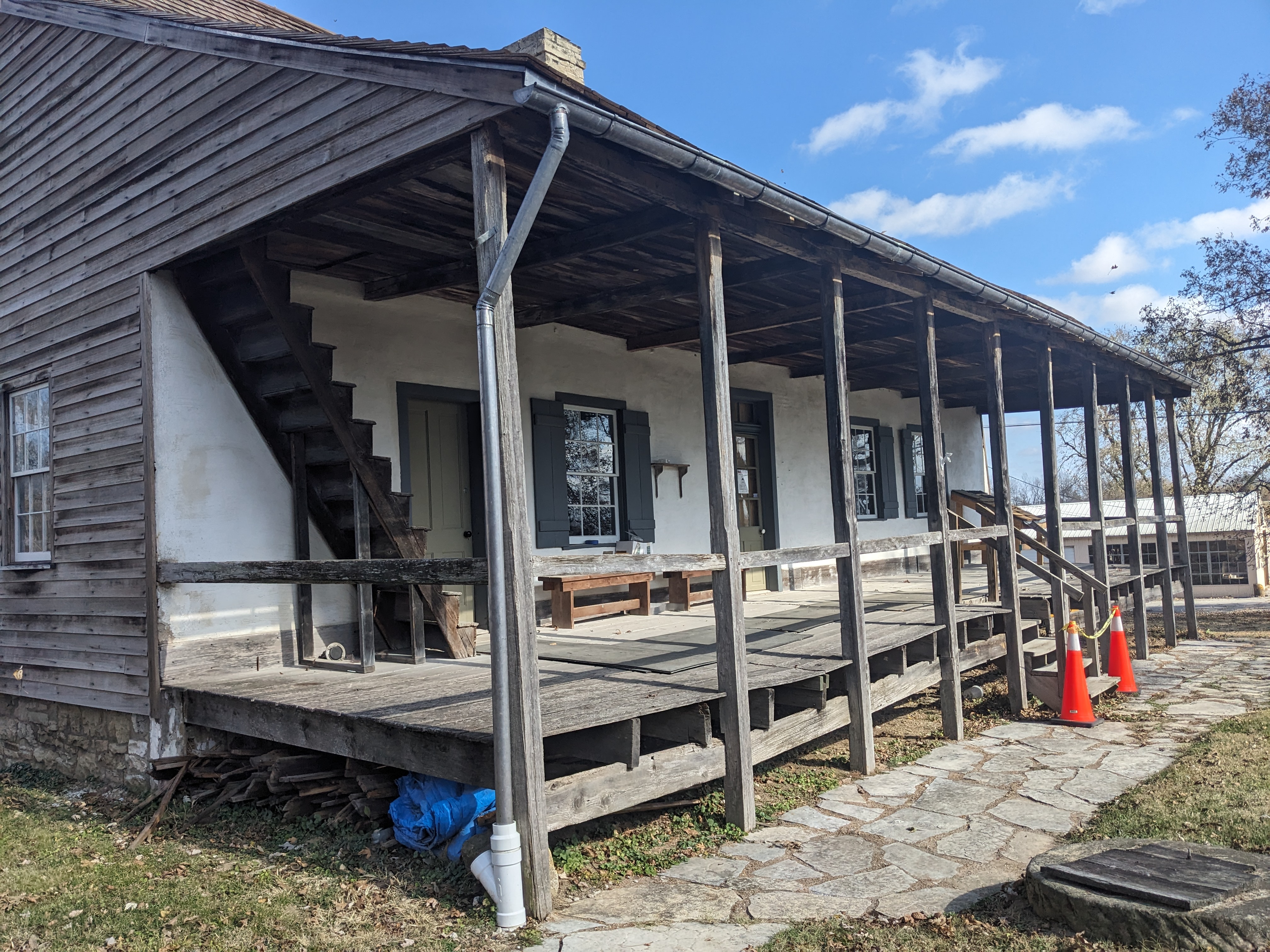 PXL 20231108 163413944