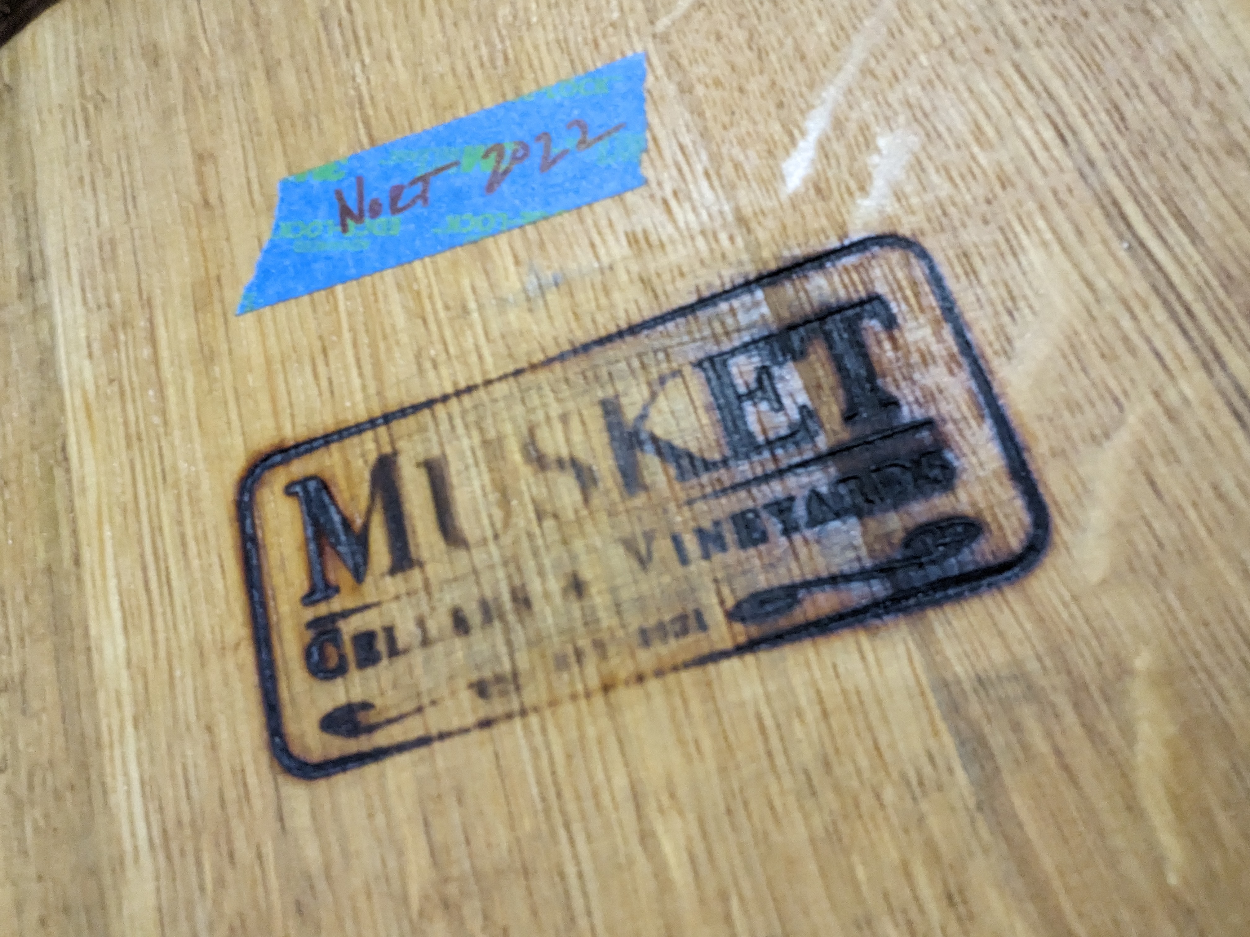 PXL 20241102 180045227