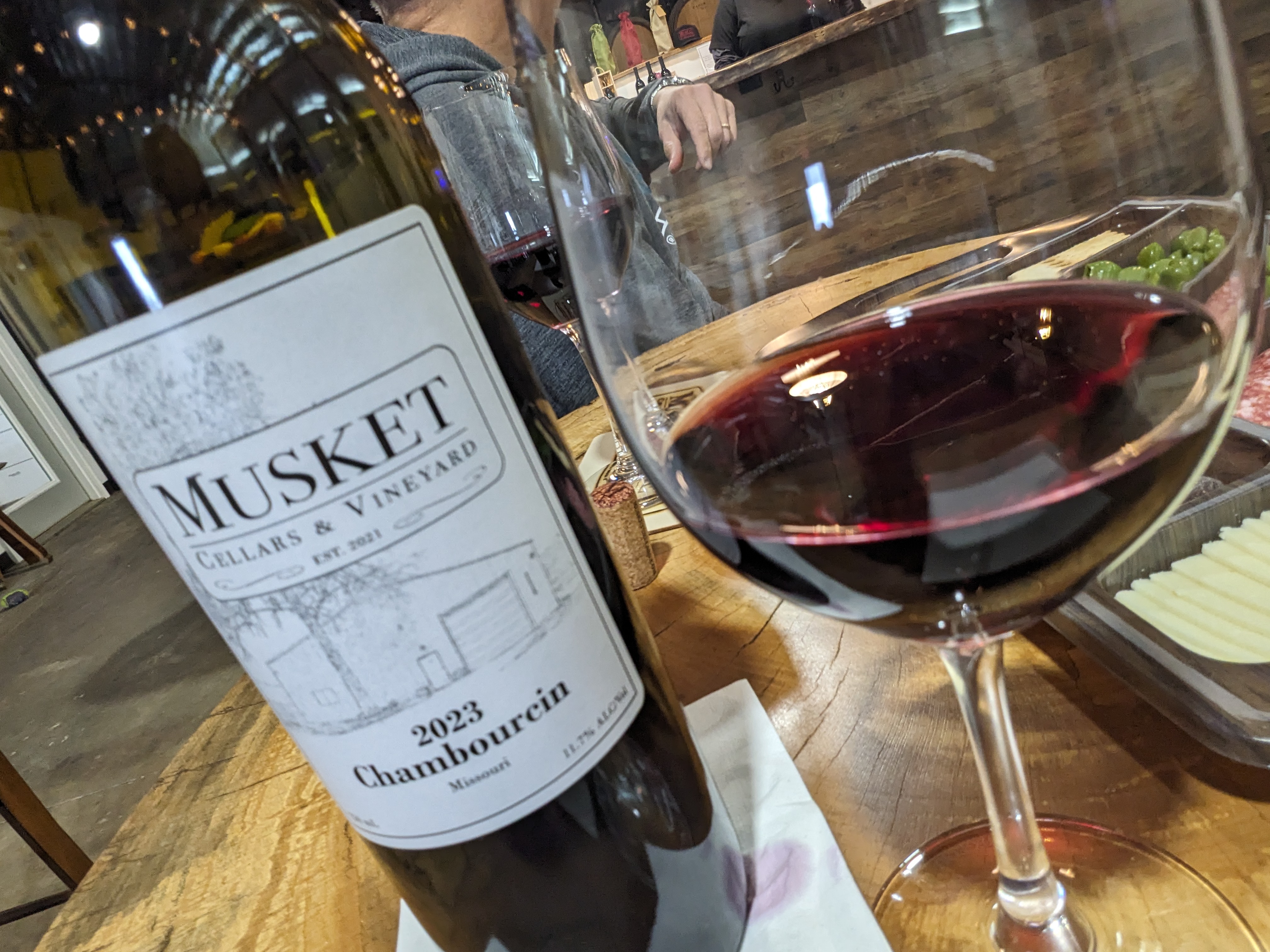 PXL 20241102 181036301