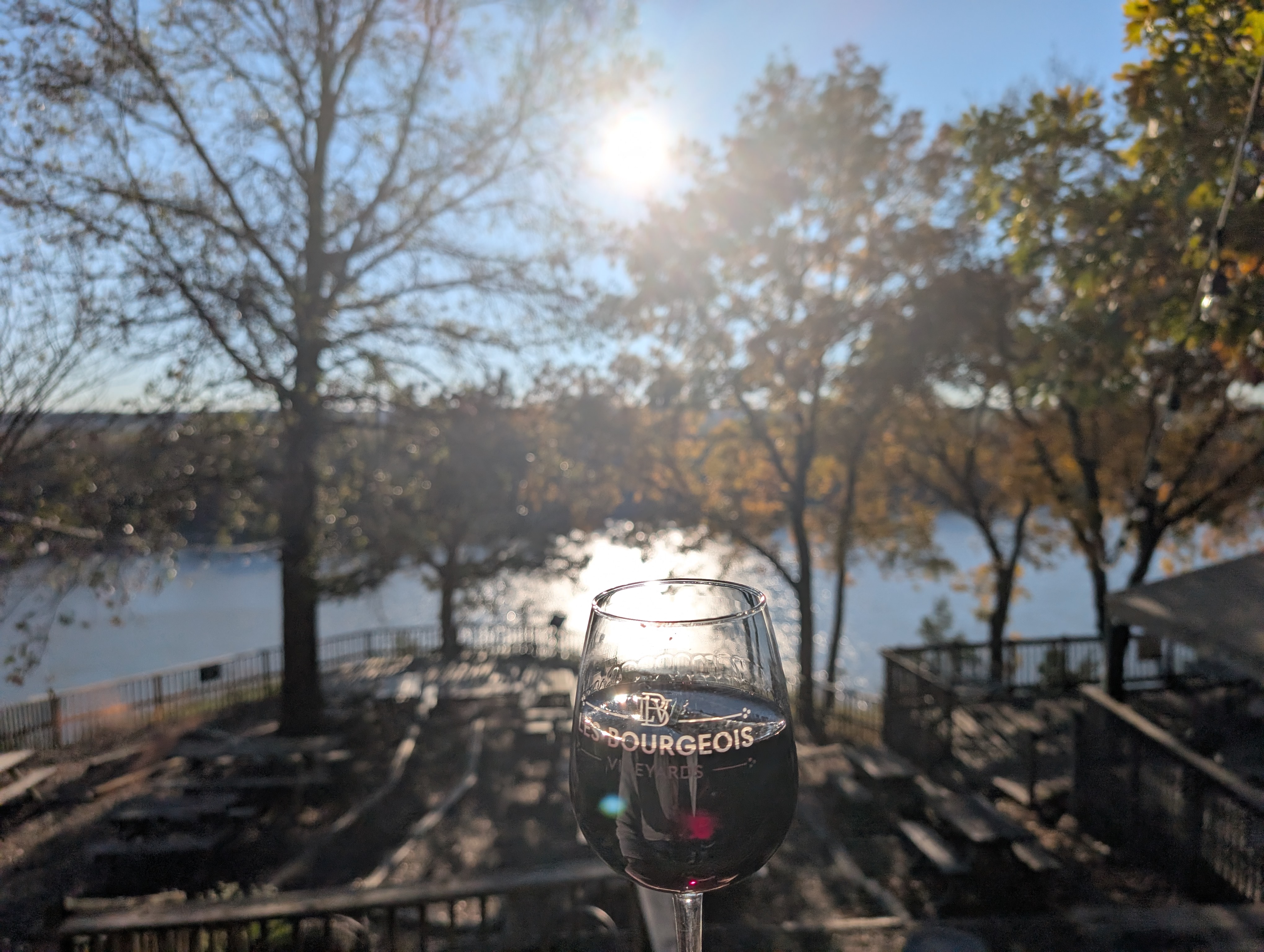 PXL 20251102 213607517