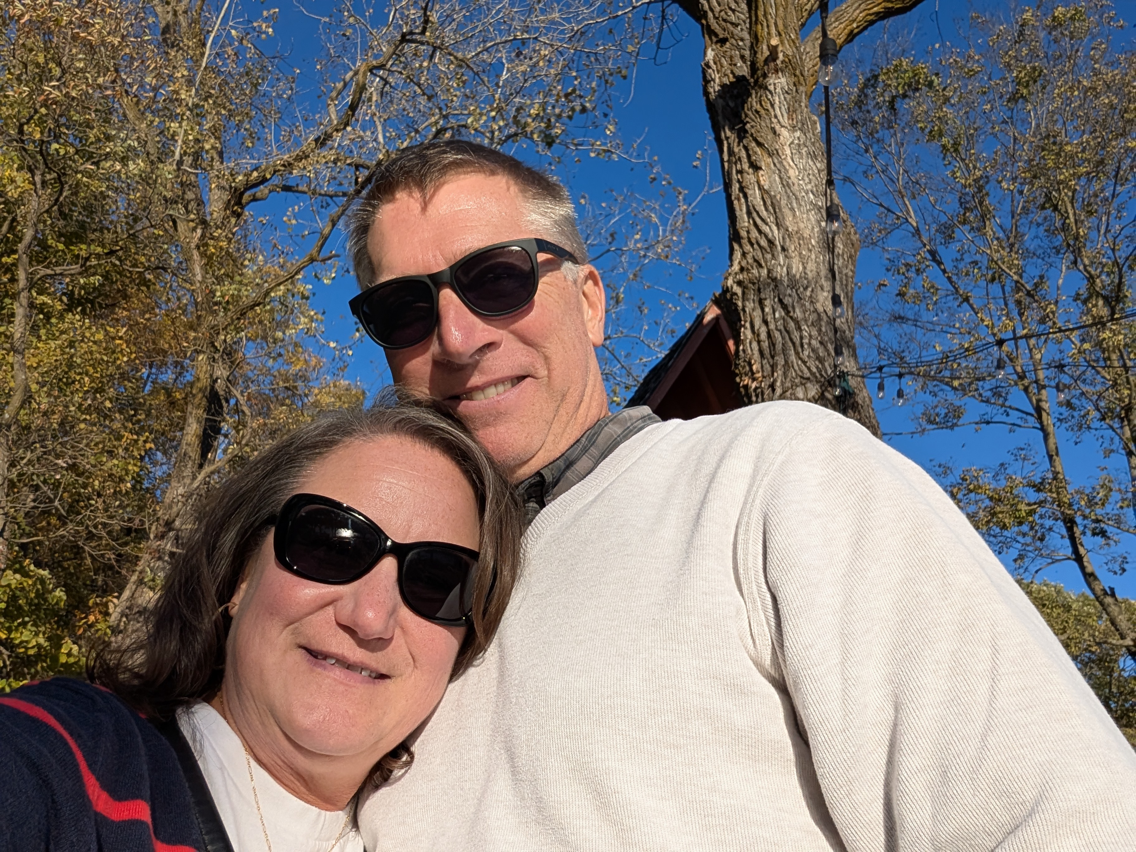 PXL 20251102 213807951