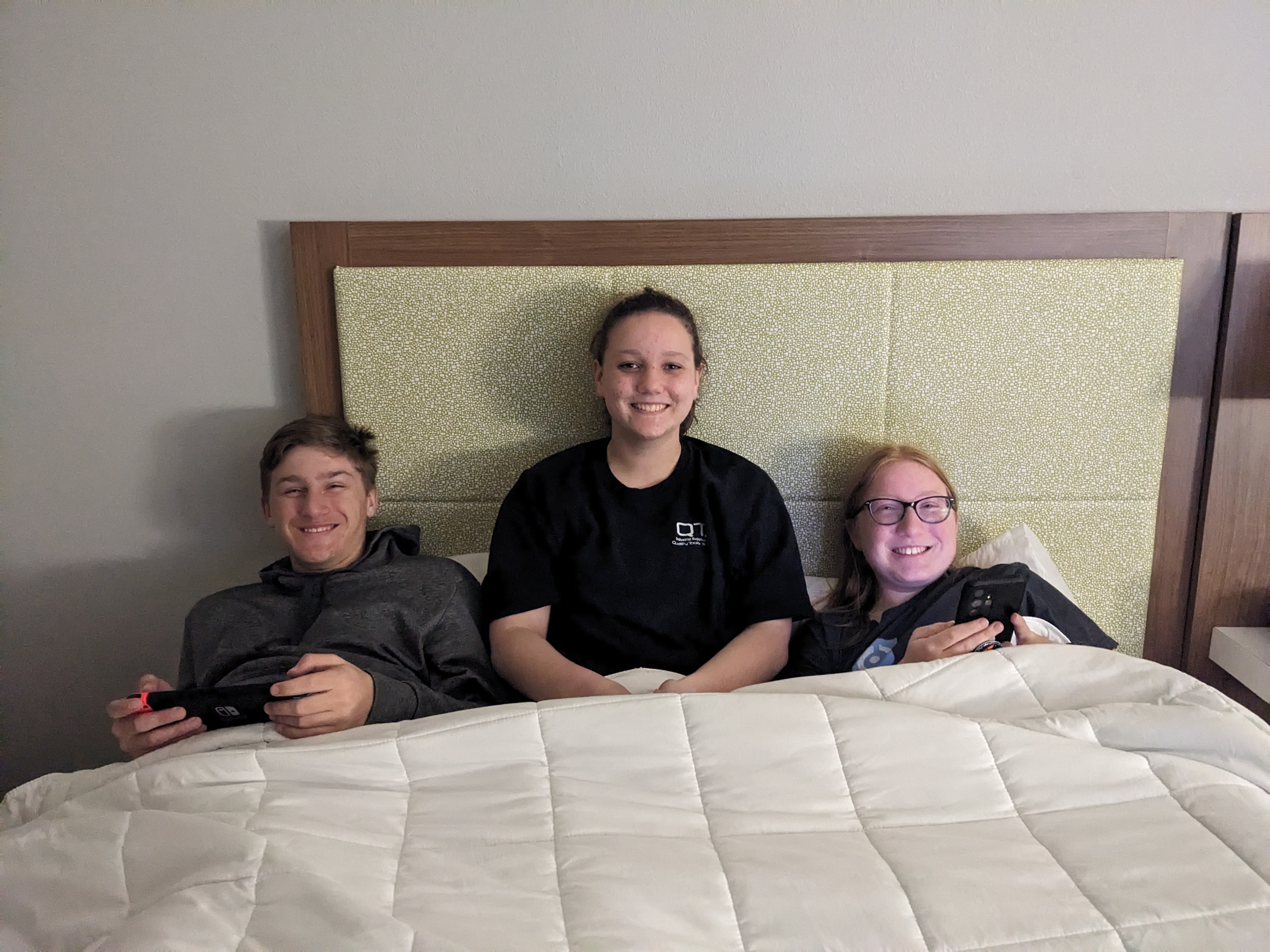 PXL 20230408 044301903