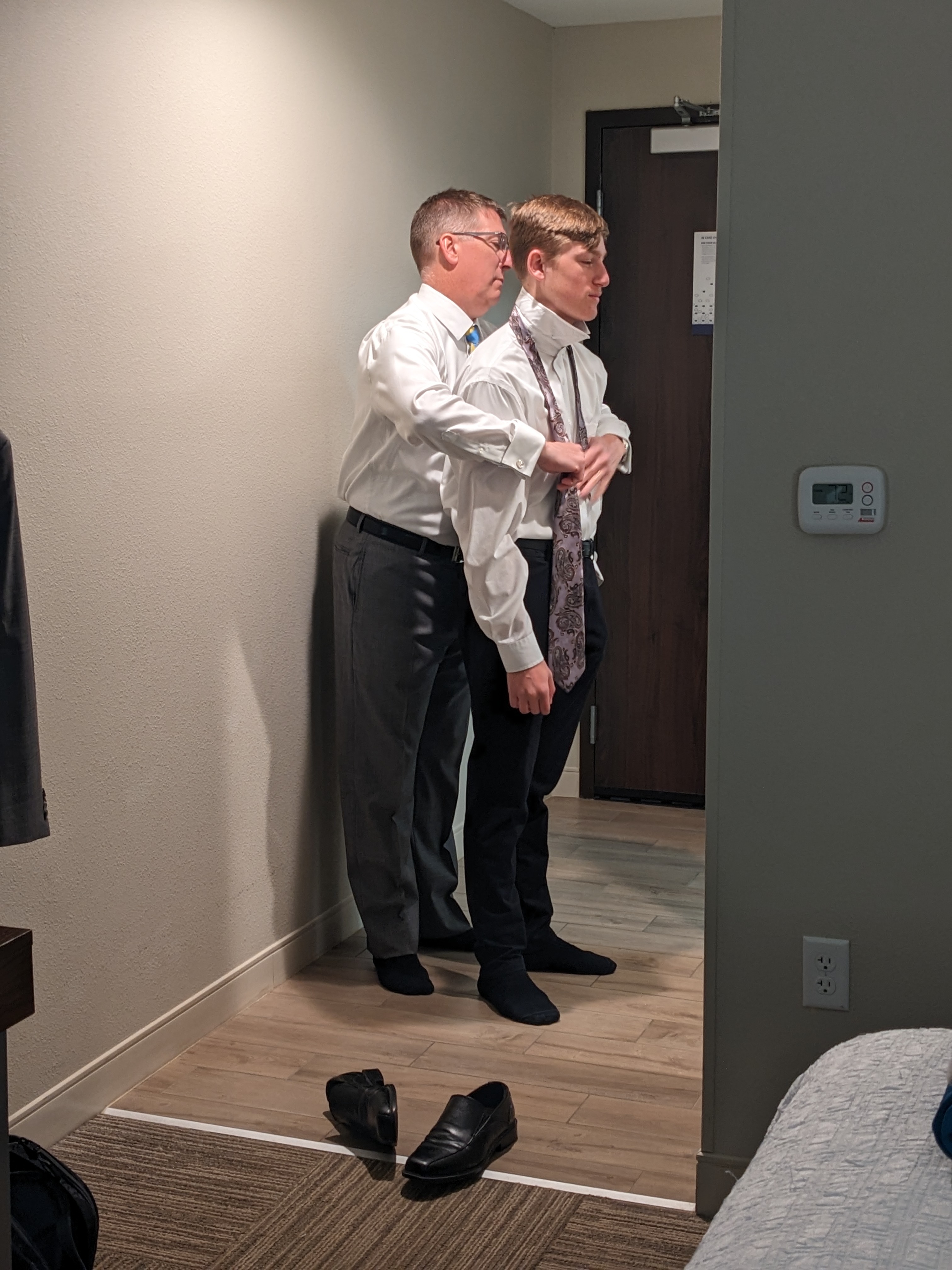 PXL 20230408 190222229