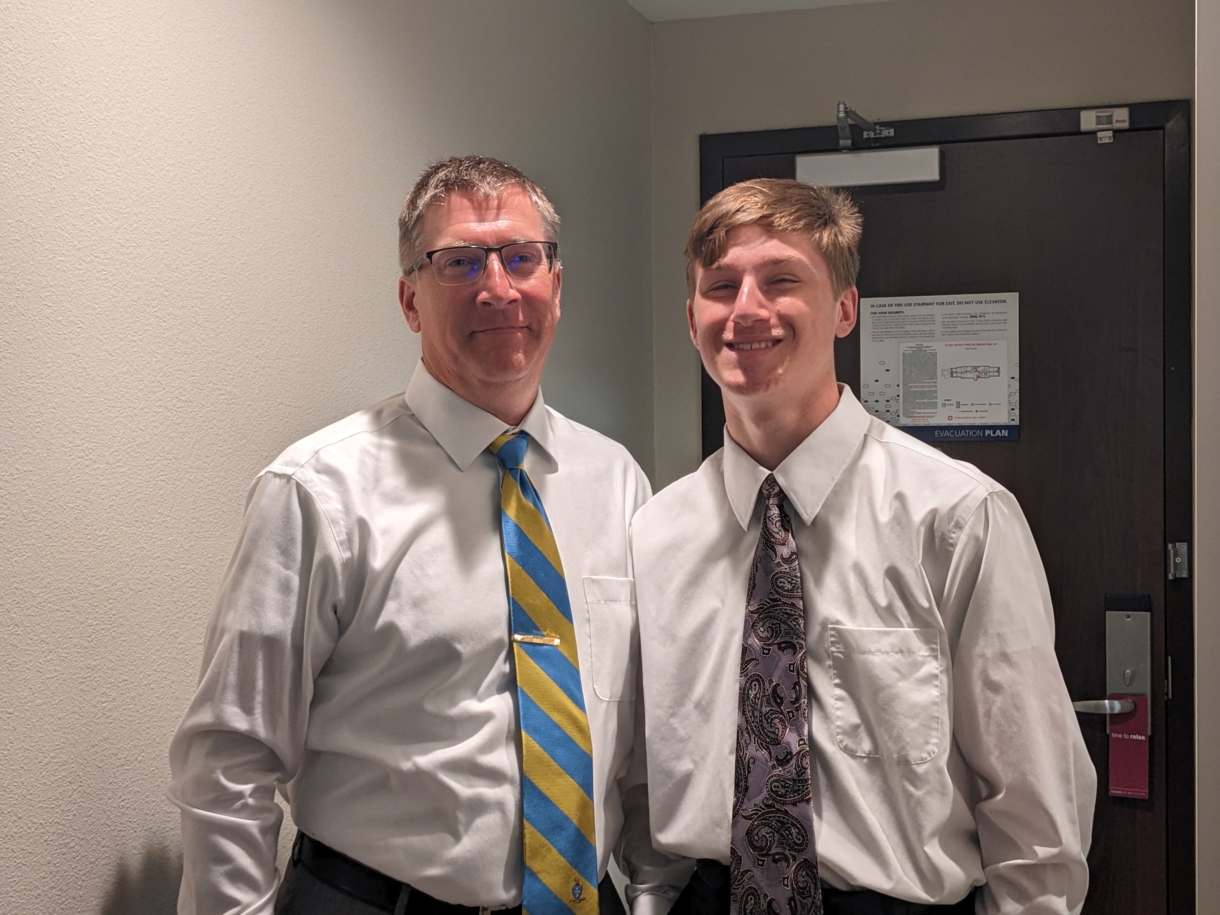 PXL 20230408 190350827