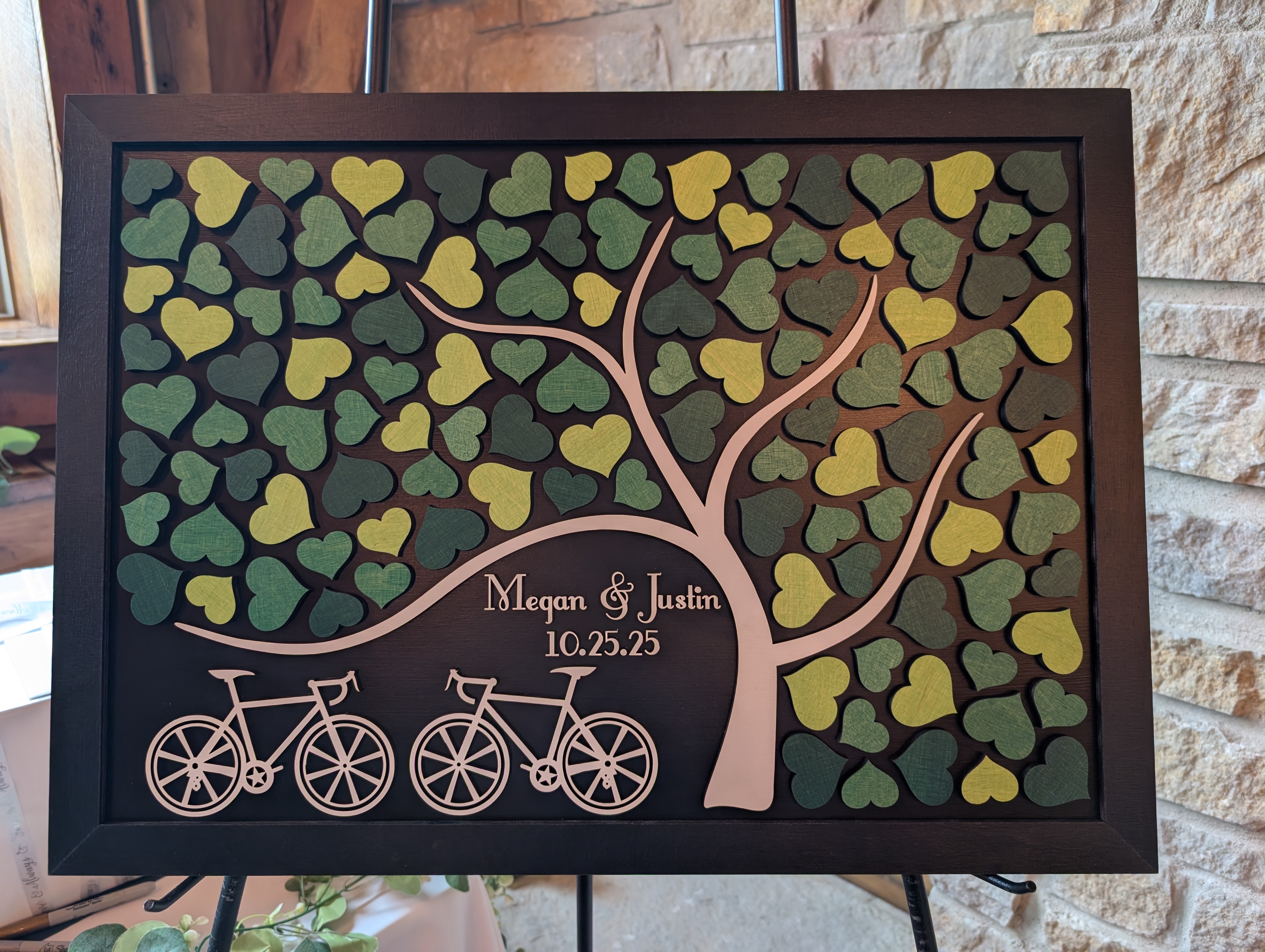 PXL 20251025 210417971