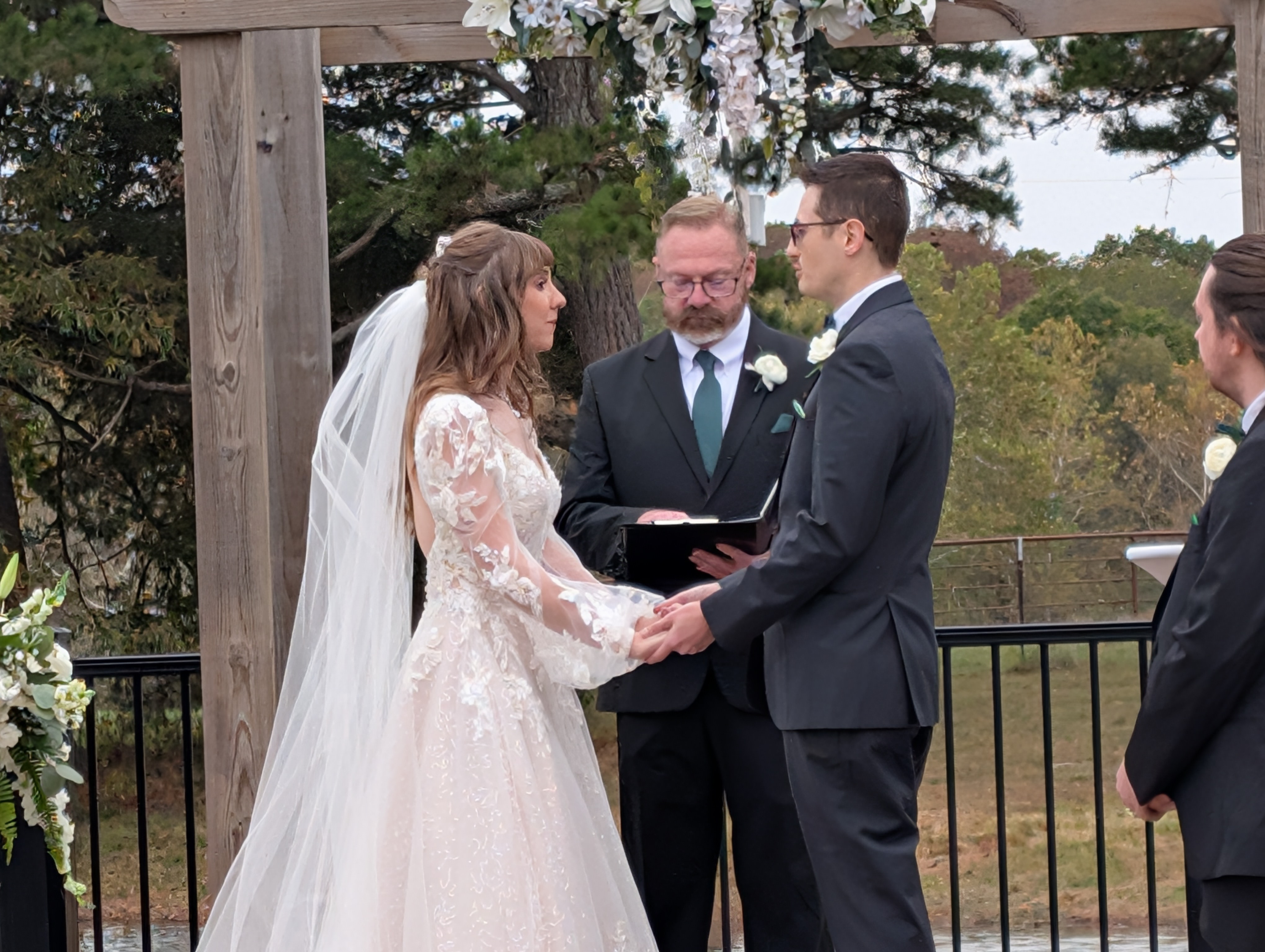 PXL 20251025 215206657