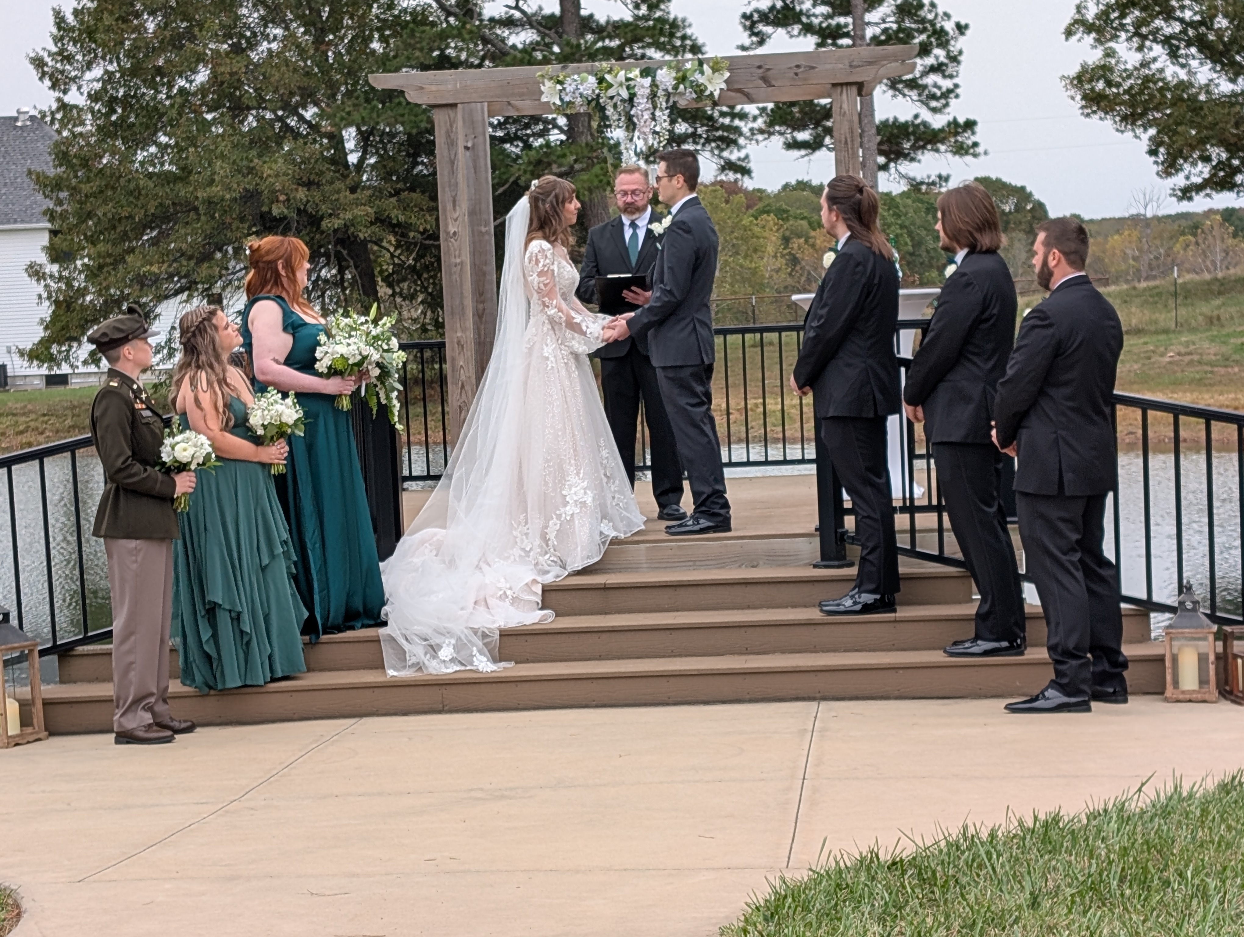 PXL 20251025 215222639