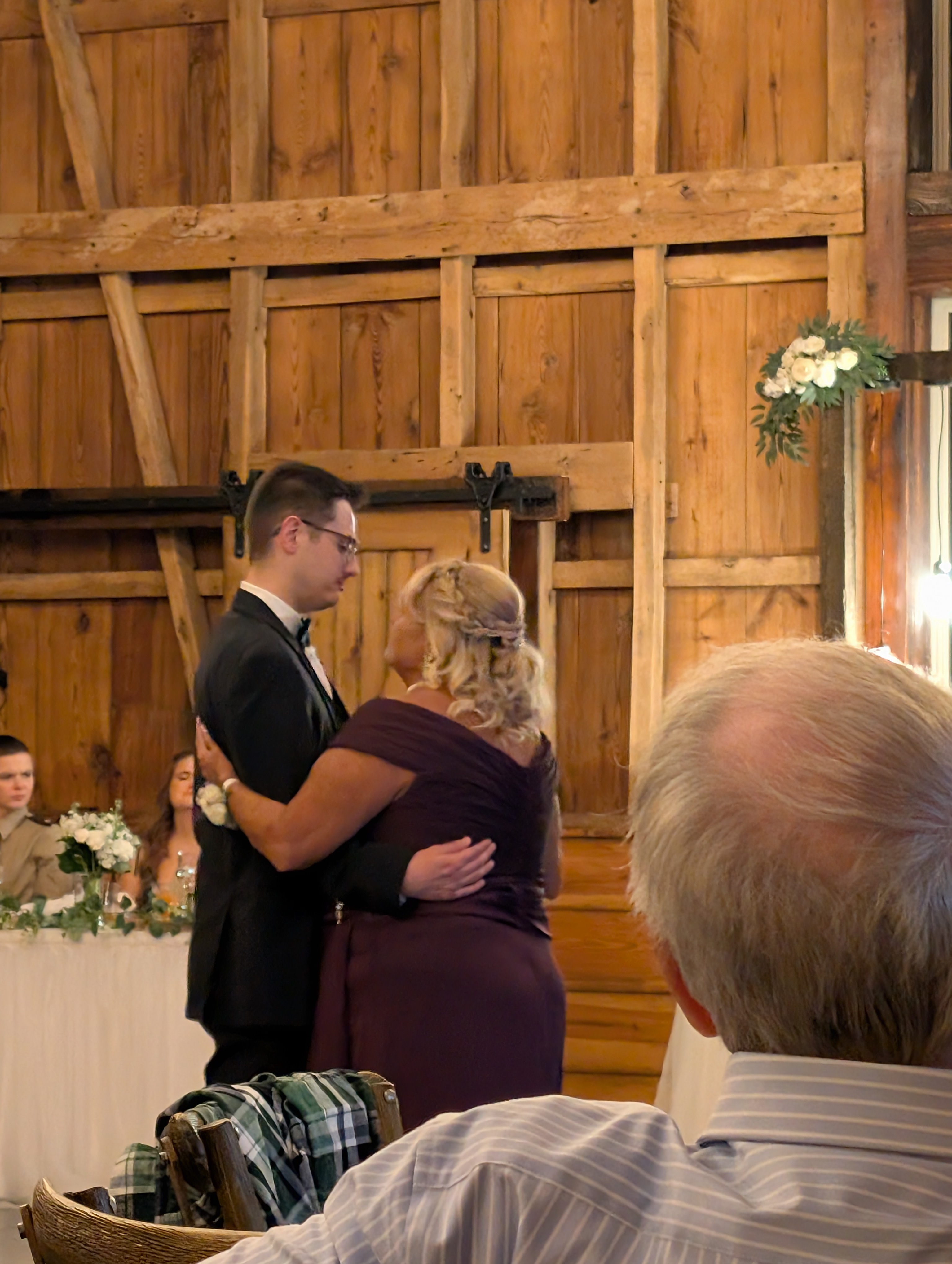 PXL 20251026 004043136