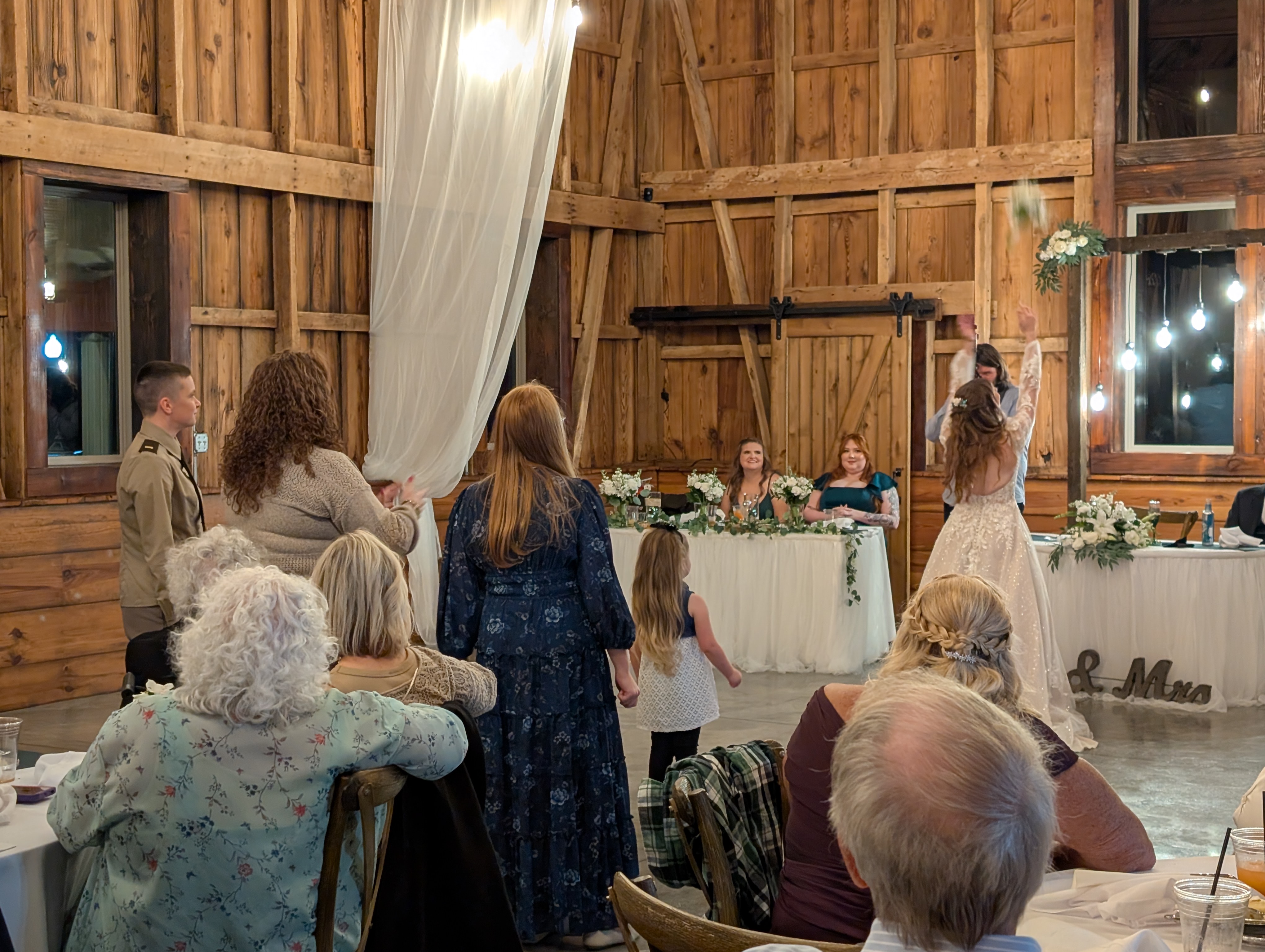 PXL 20251026 004523820