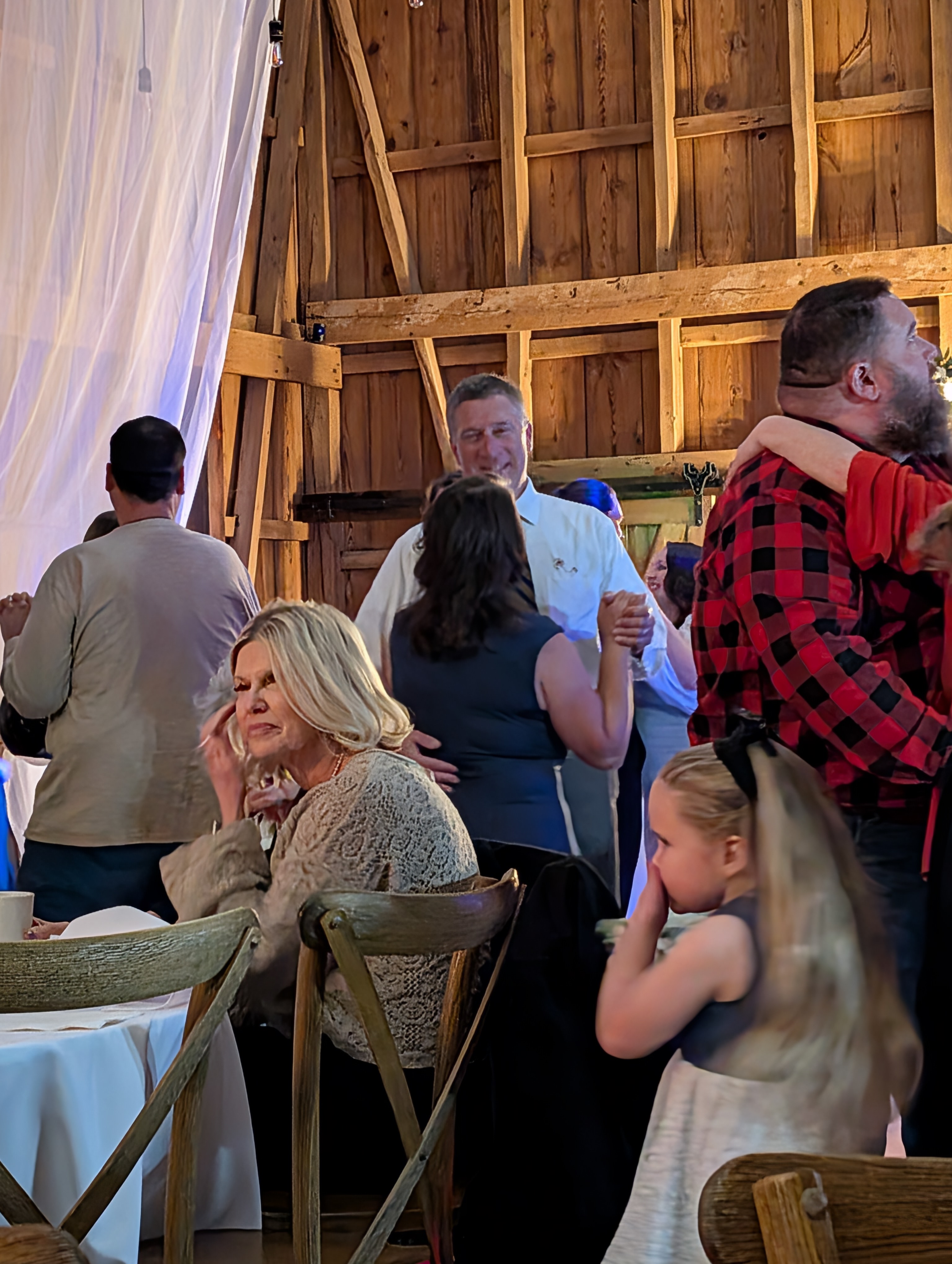 PXL 20251026 012144126