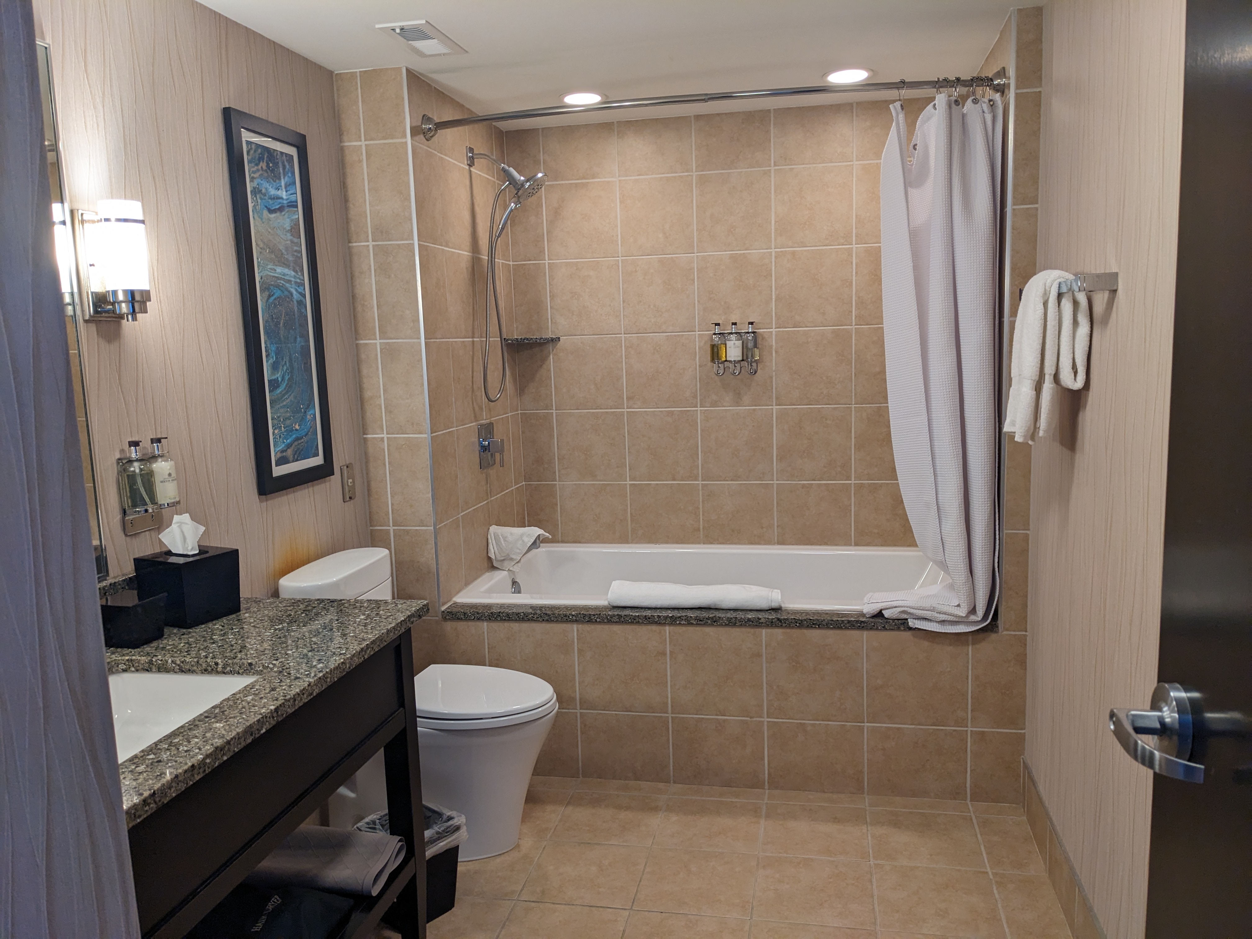 PXL 20230531 214910789