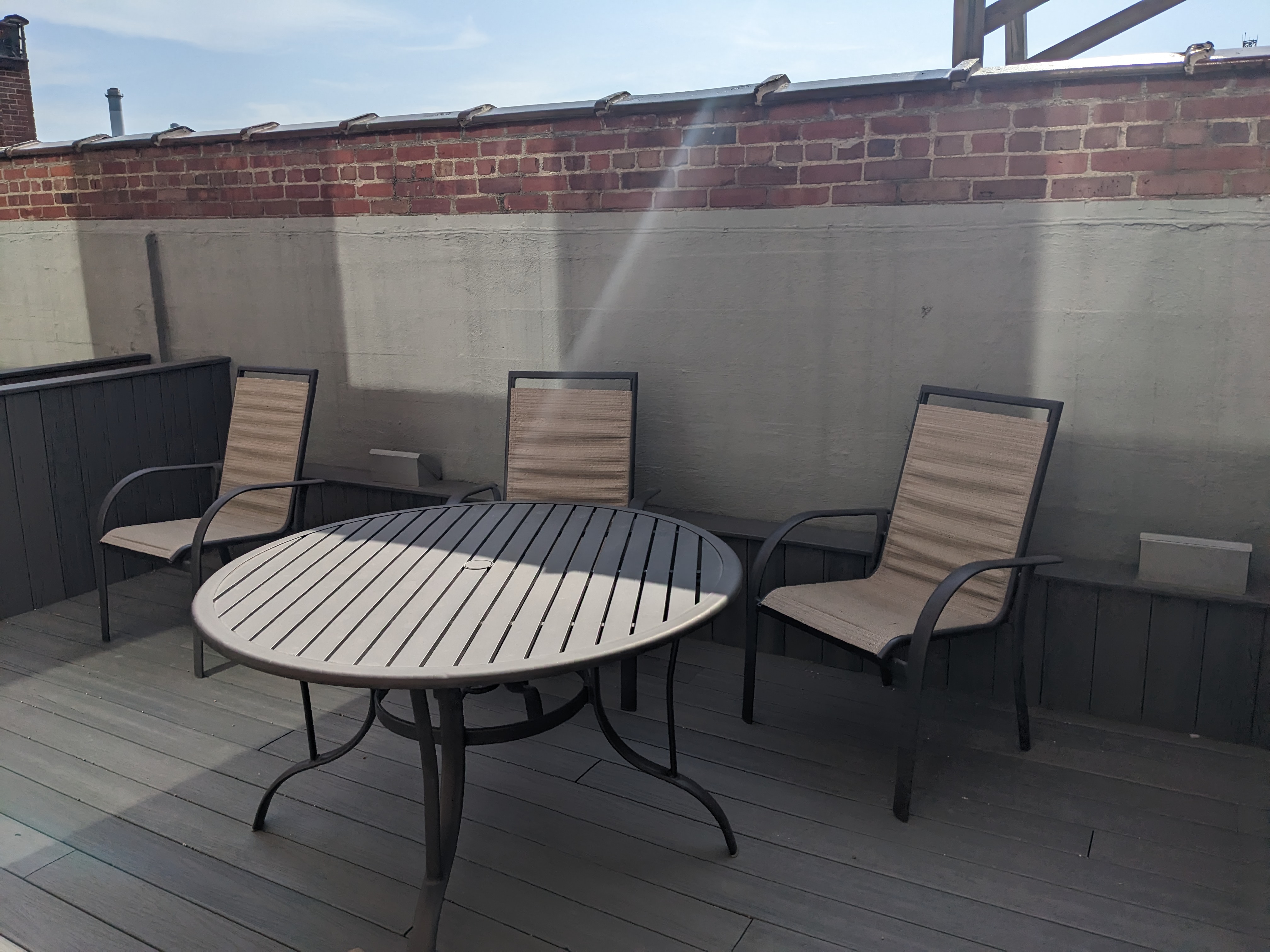 PXL 20230531 215109315