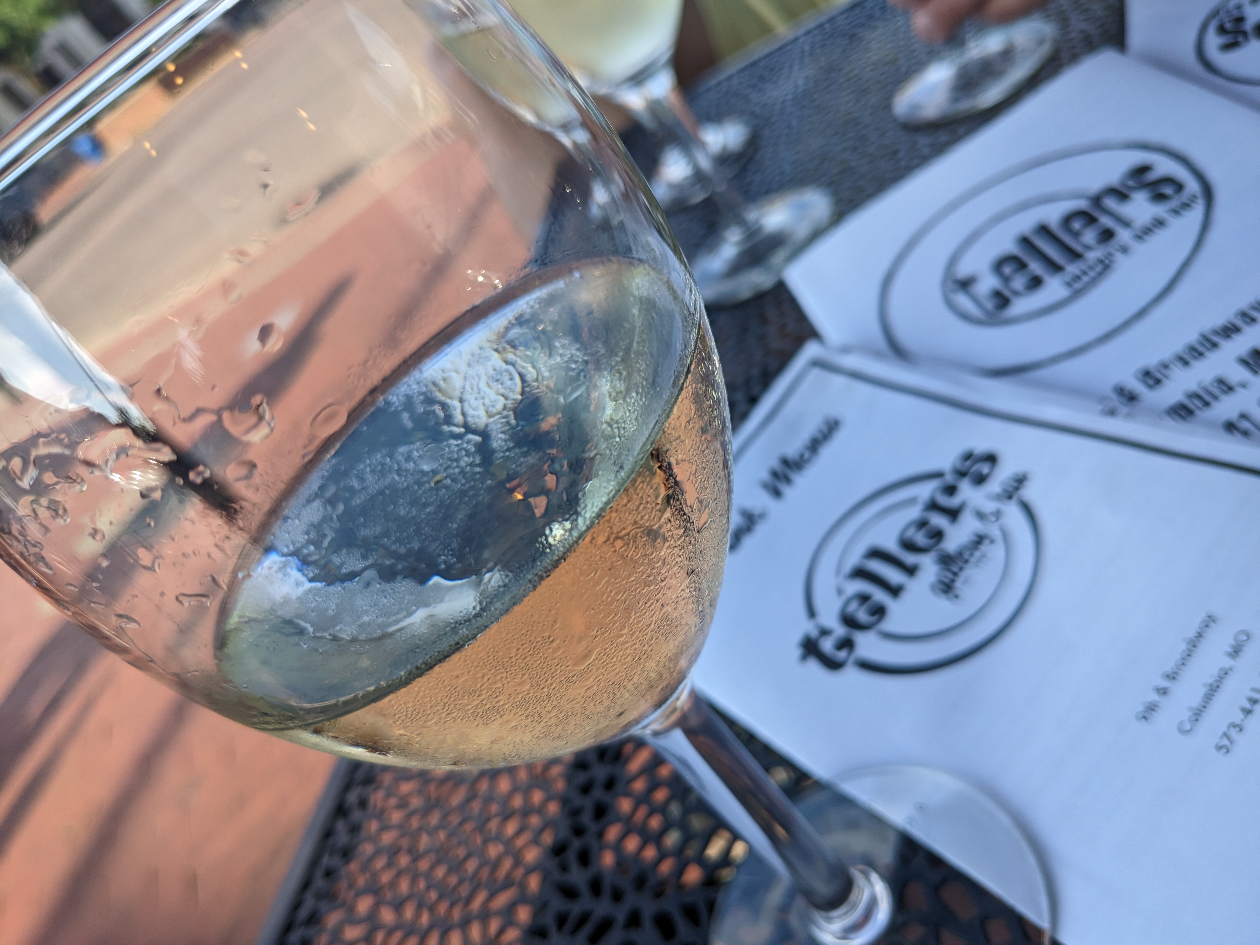 PXL 20230531 223544675