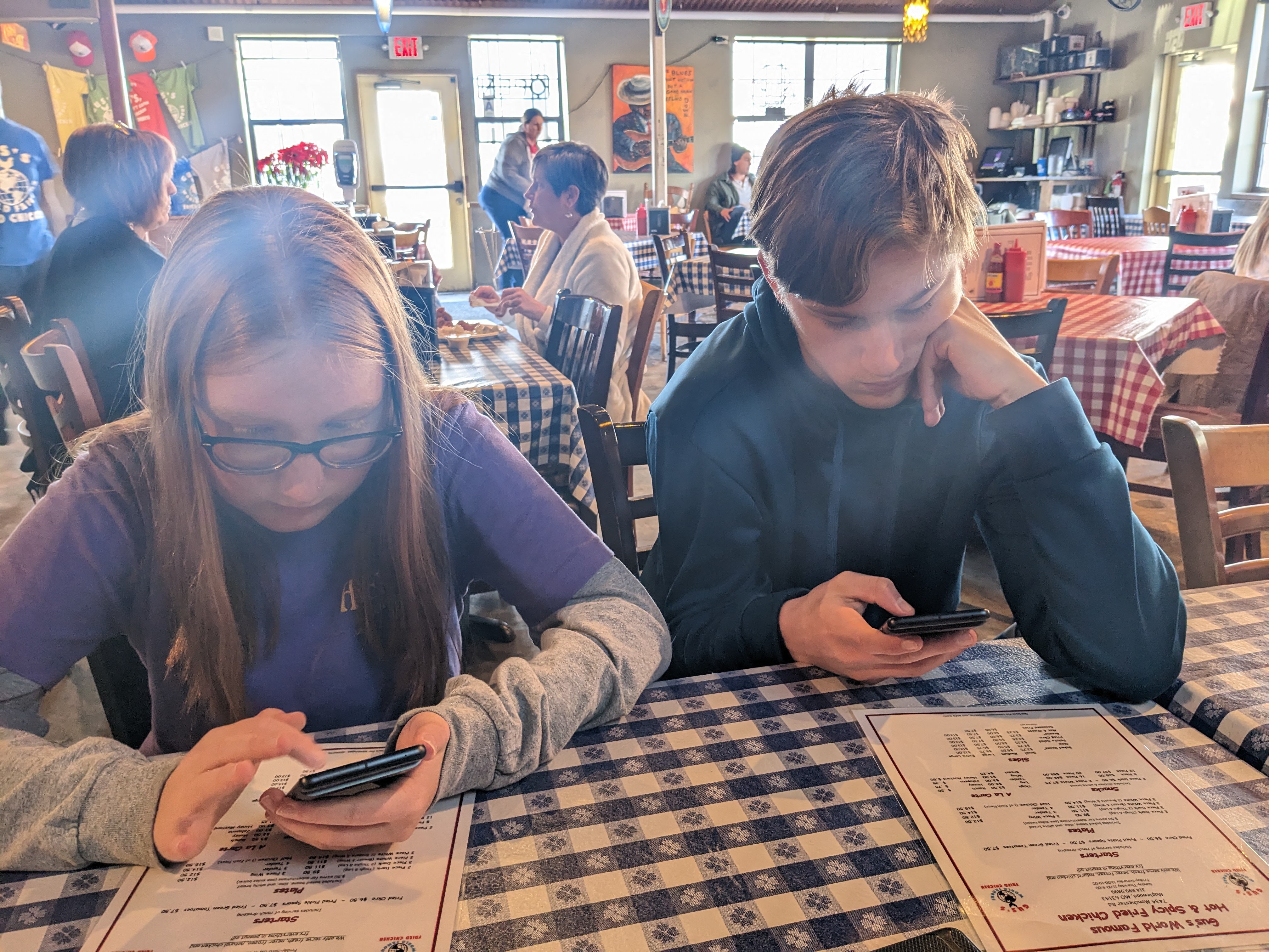 PXL 20221227 190252681