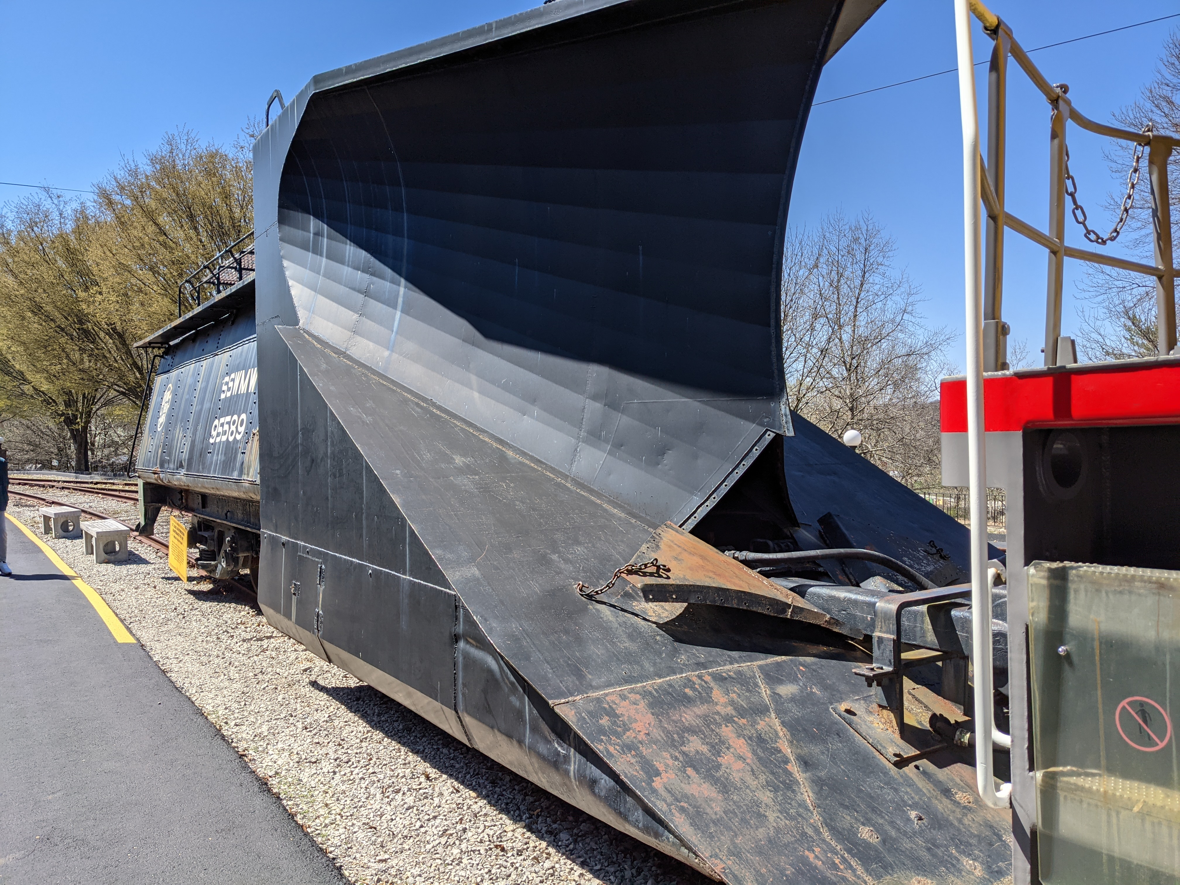 PXL 20210401 183951715