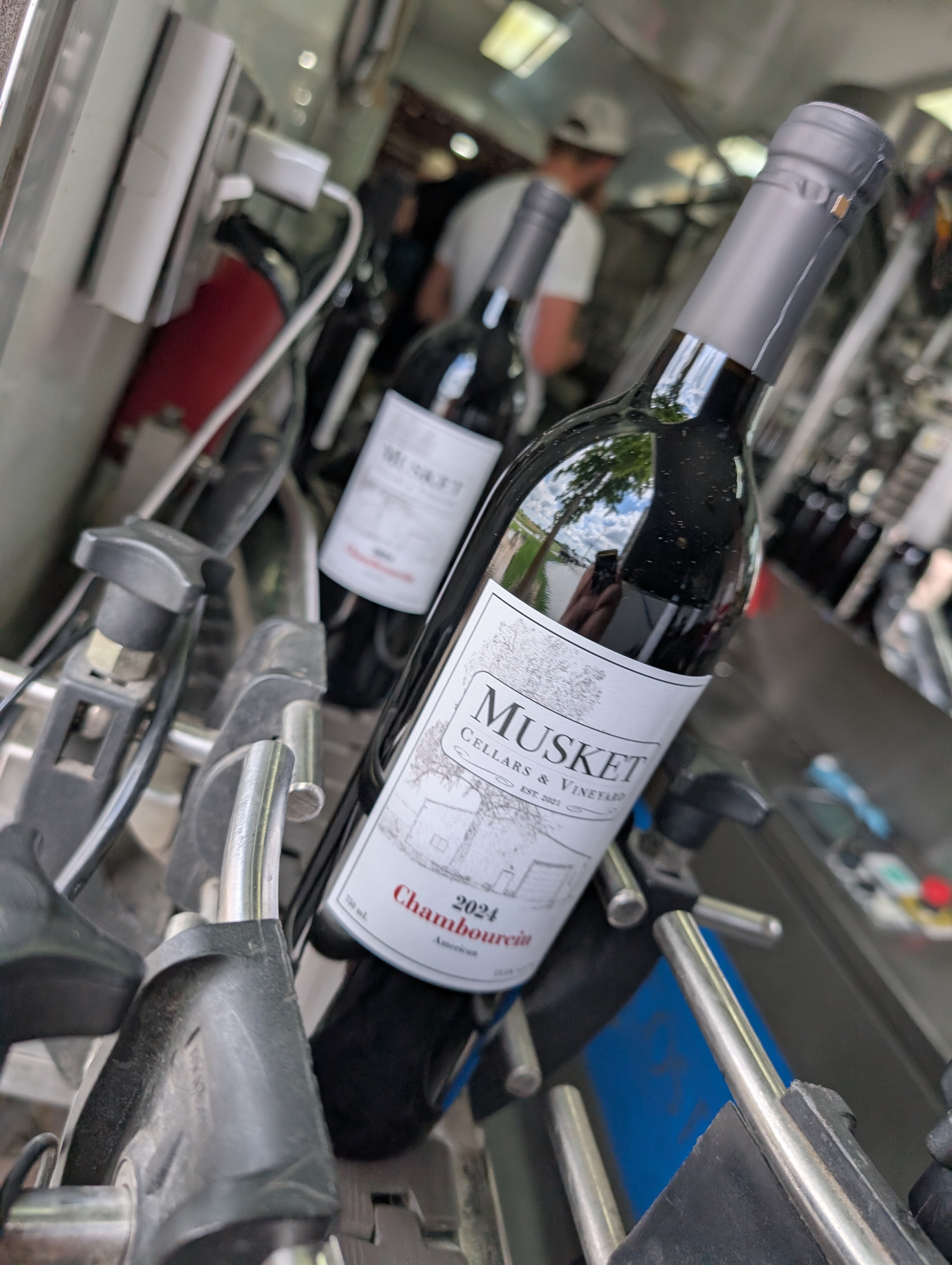 PXL 20250528 184054094