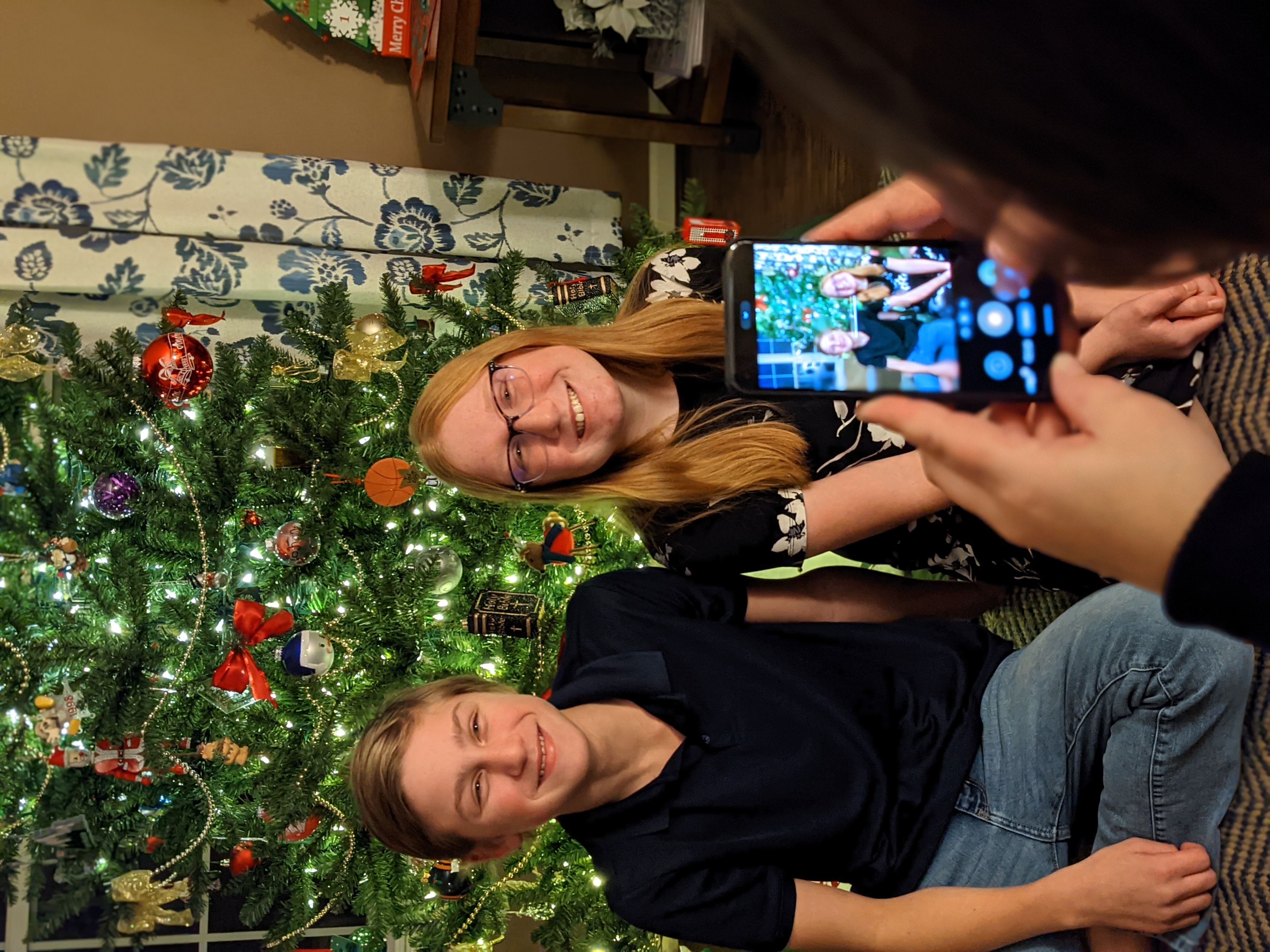 PXL 20201212 232434123.PORTRAIT