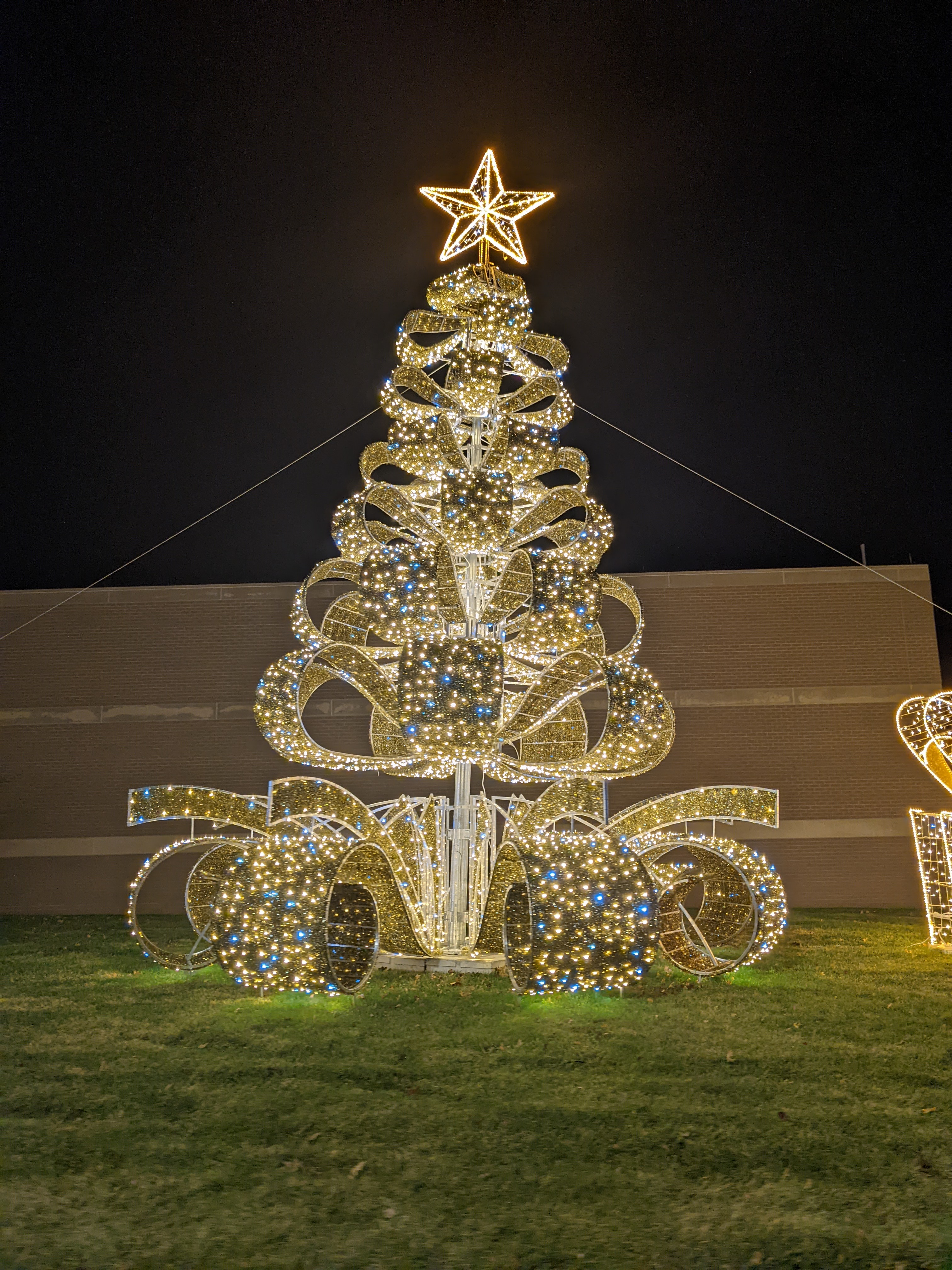 PXL 20211215 033849888