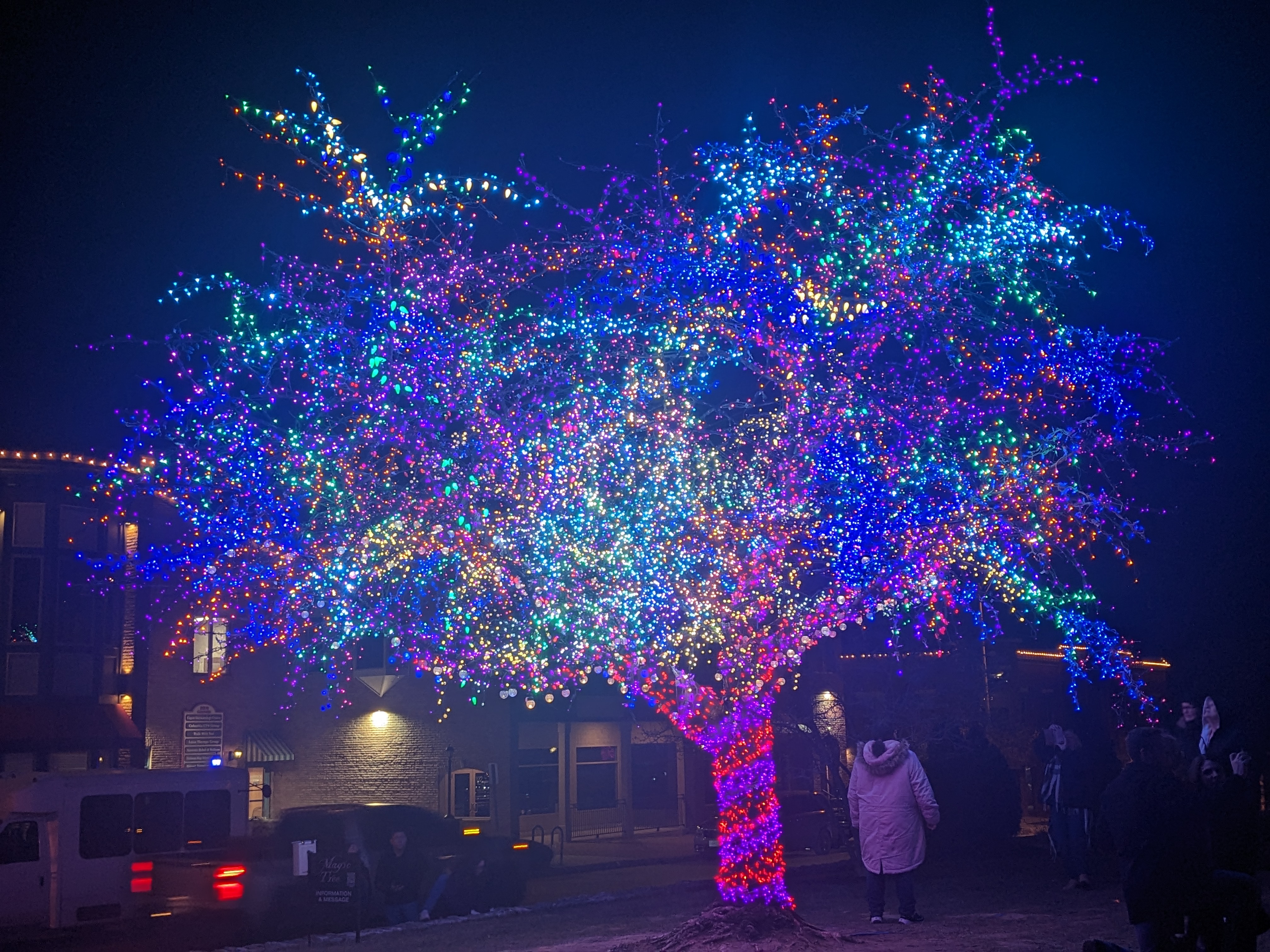 PXL 20221217 235142740