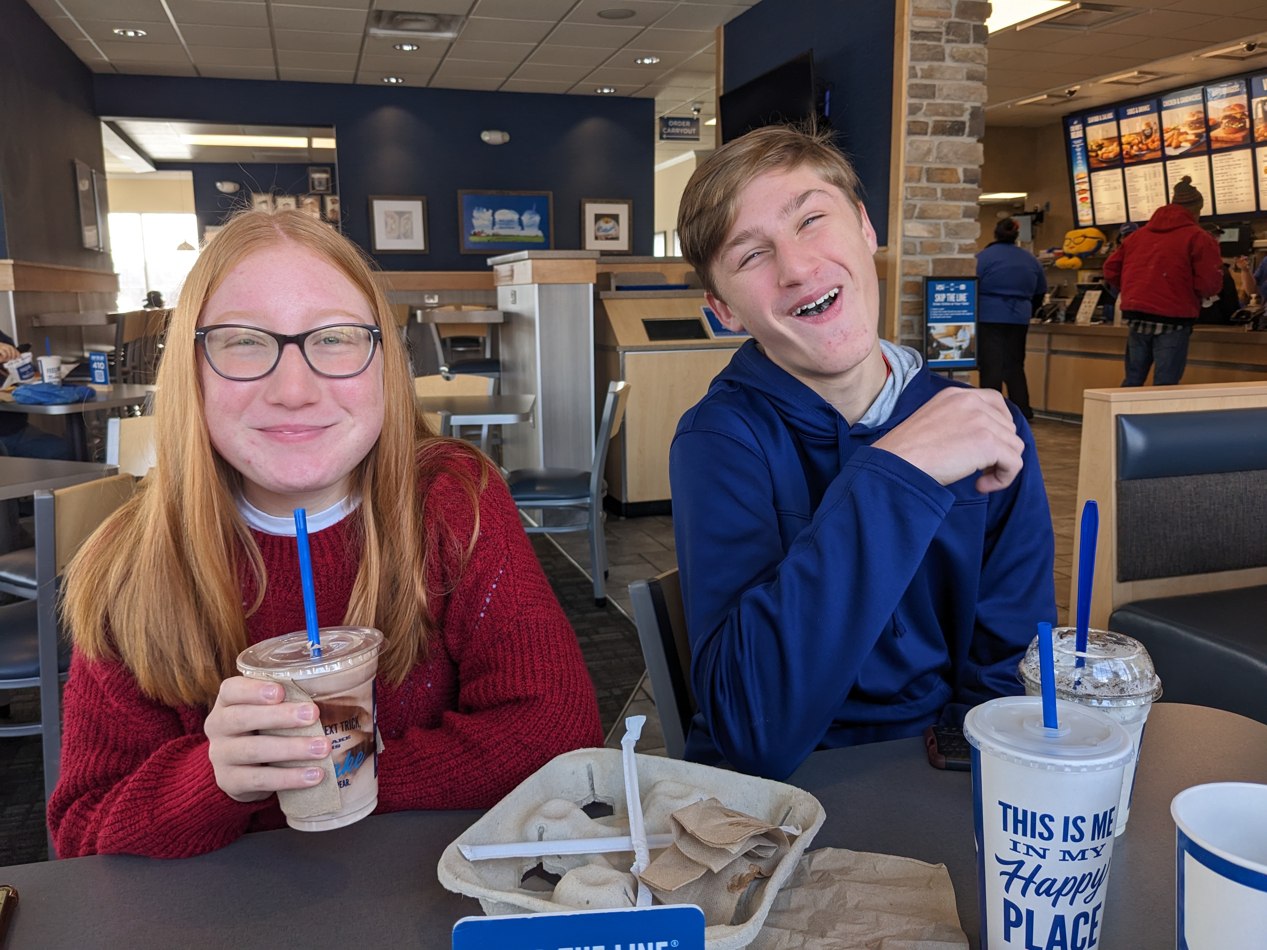 PXL 20221223 184157610