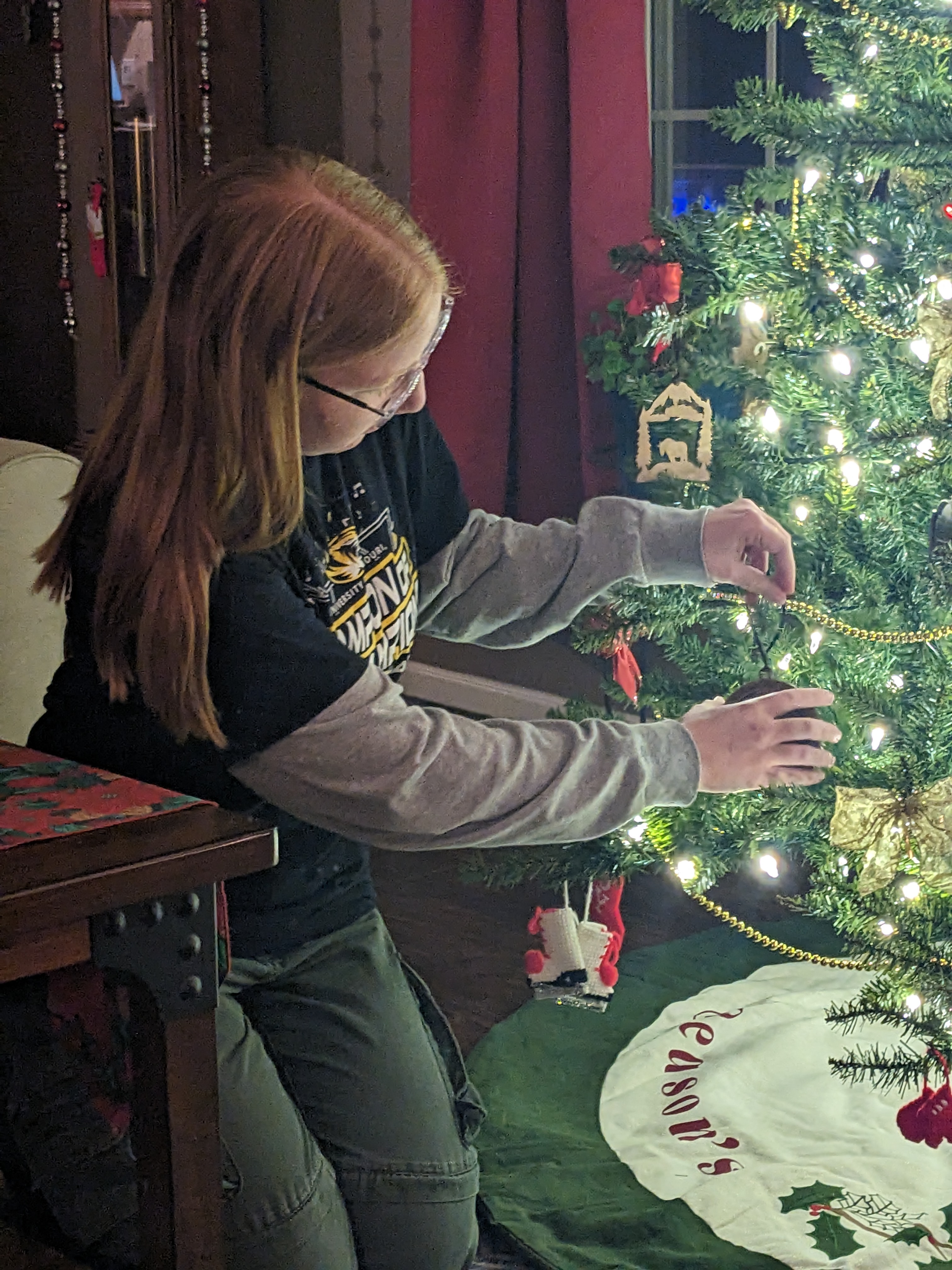 PXL 20231130 000458147